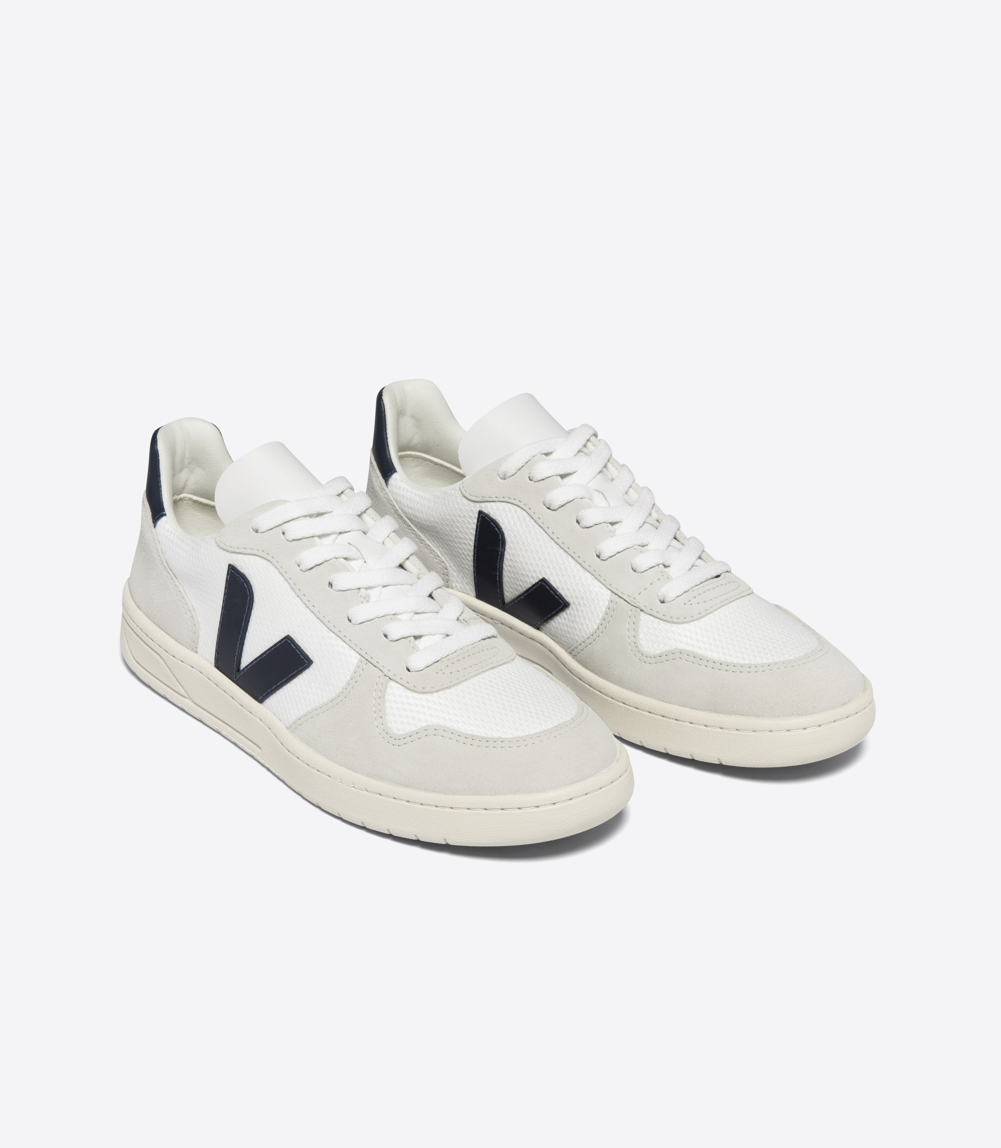 veja-sneakers-v-10-recycled-