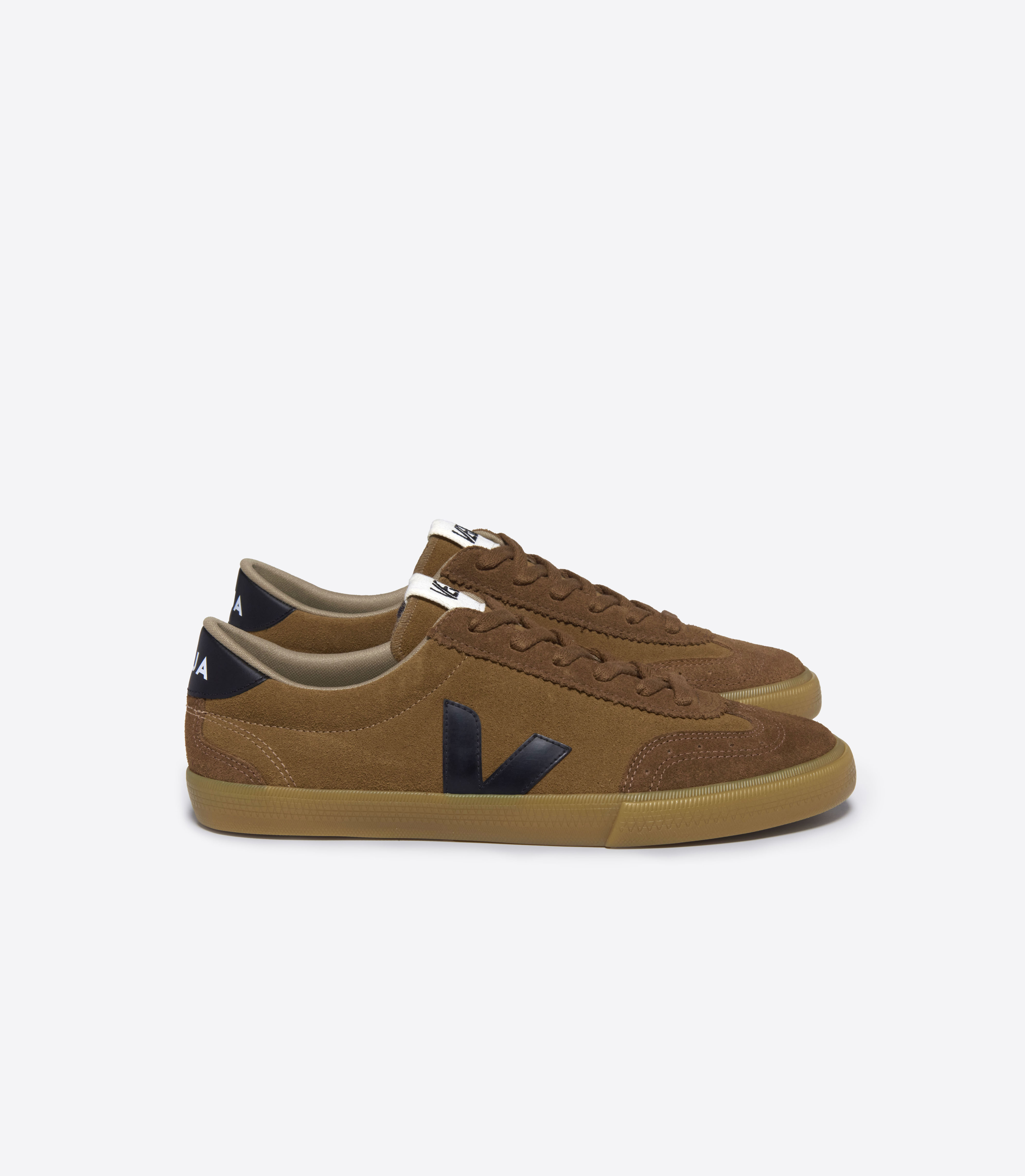【関税&送料込】Veja Volley Sneakers In Suede VOLLEY SUEDE CAMEL BLACK | VEJA