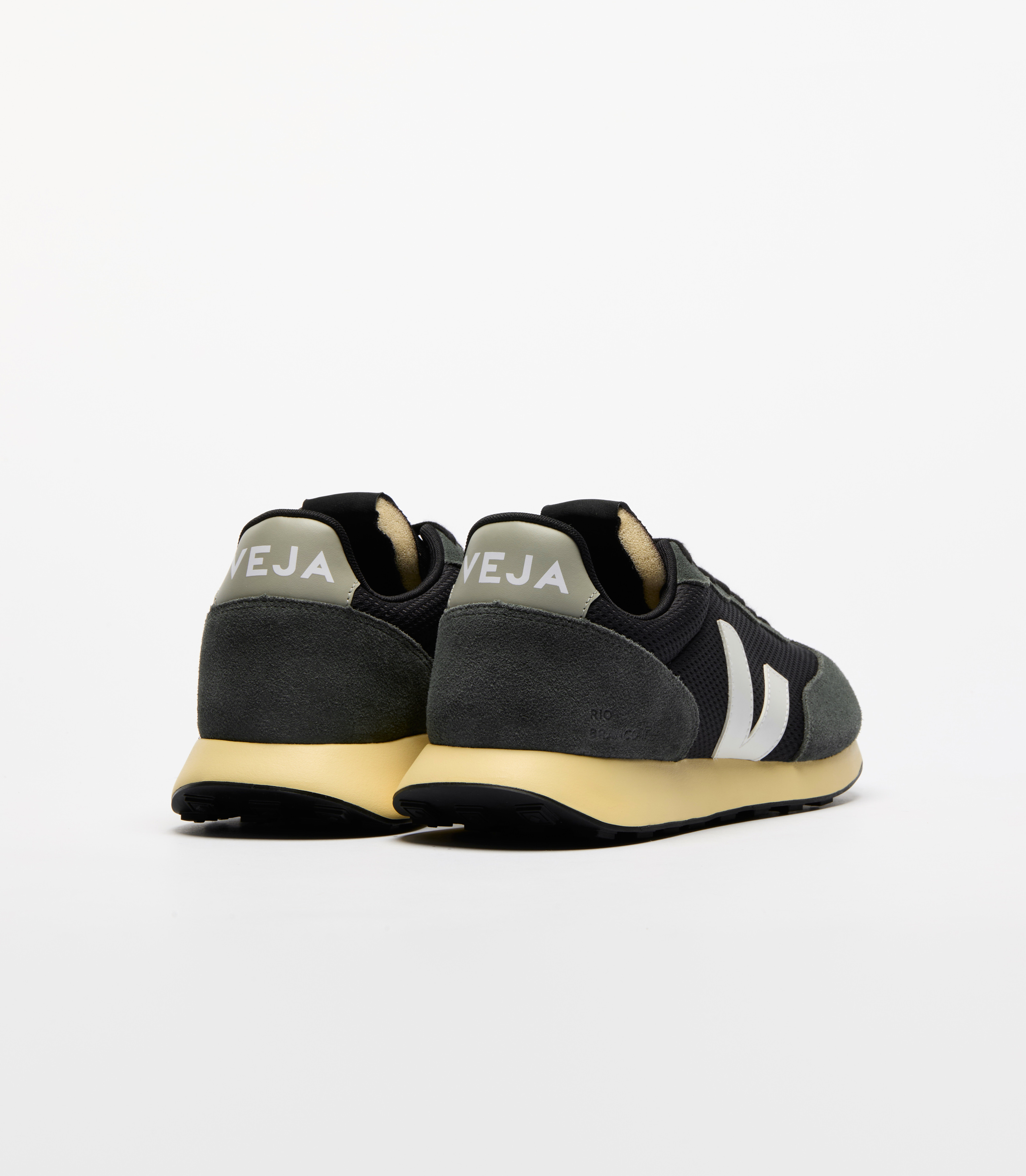 VEJA★URCA★兼用★BLACK/WHITE UC0703507_1.jpg