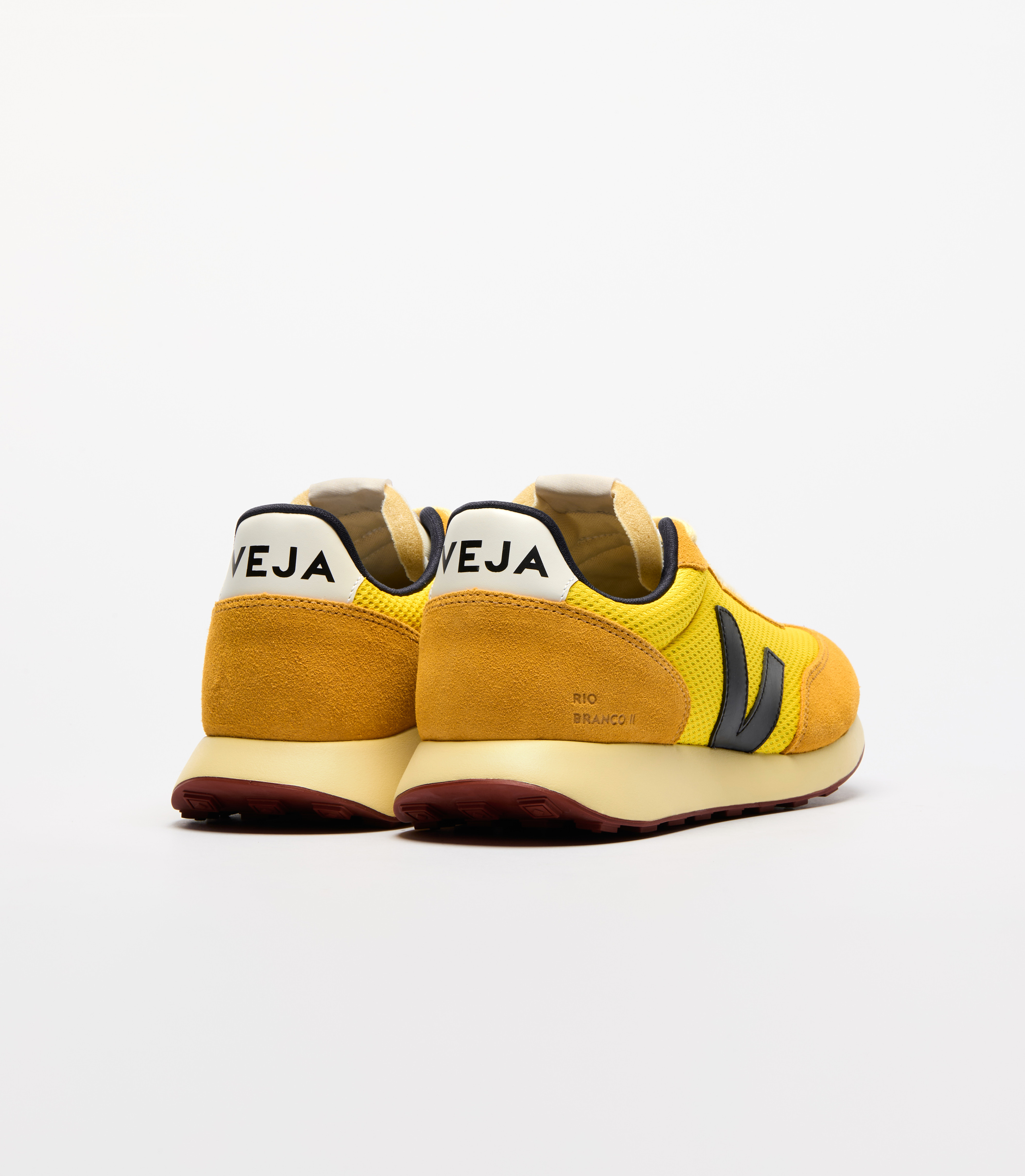 【関税込み】Rio Branco II Sneakers - Veja - Nylon - Yellow RIO BRANCO II ALVEOMESH TONIC BLACK | VEJA