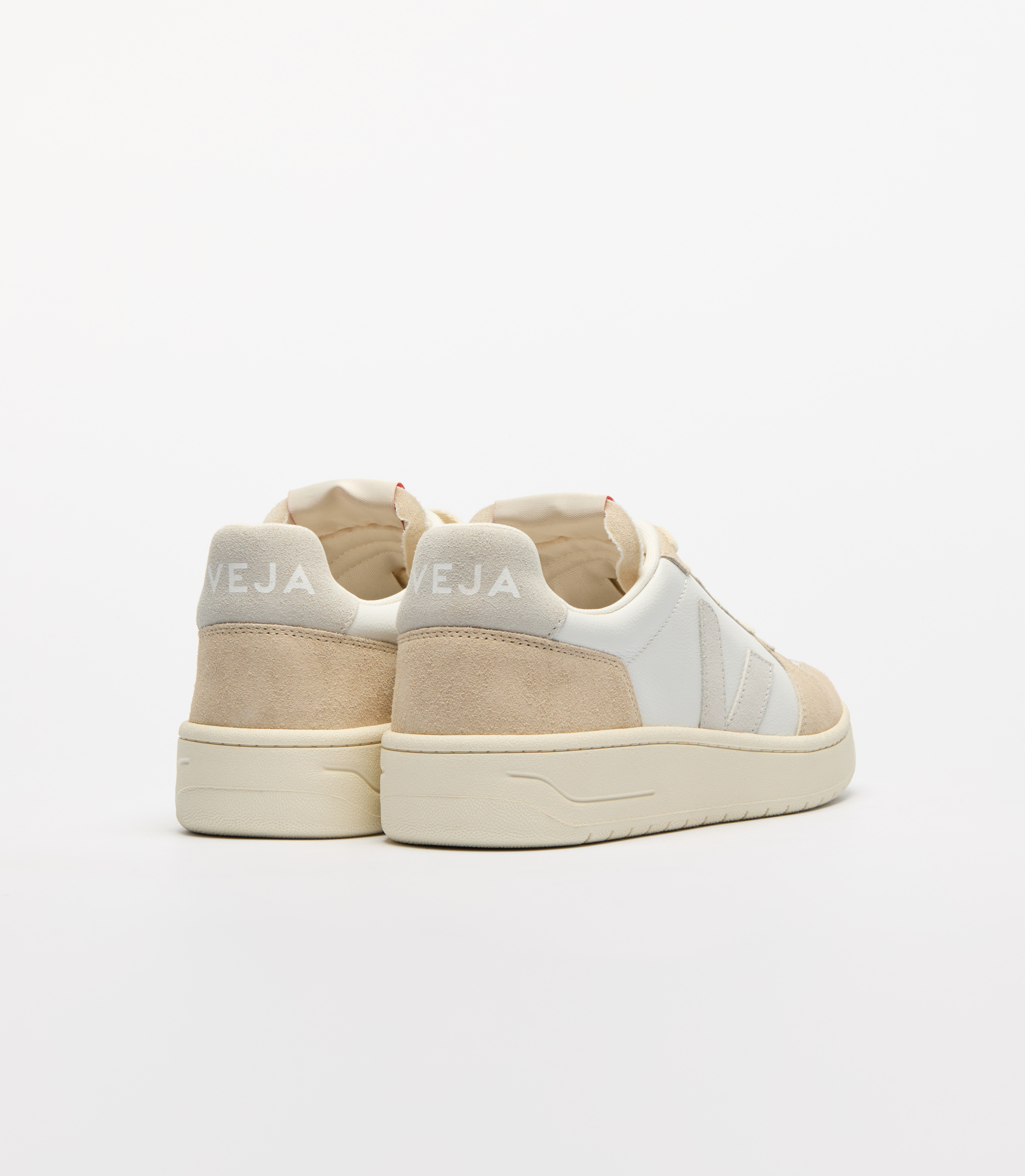 スニーカー VEJA \"V-82\" LEATHER SNEAKER V-82 LEATHER PURE CALCAIRE BLACK | VEJA