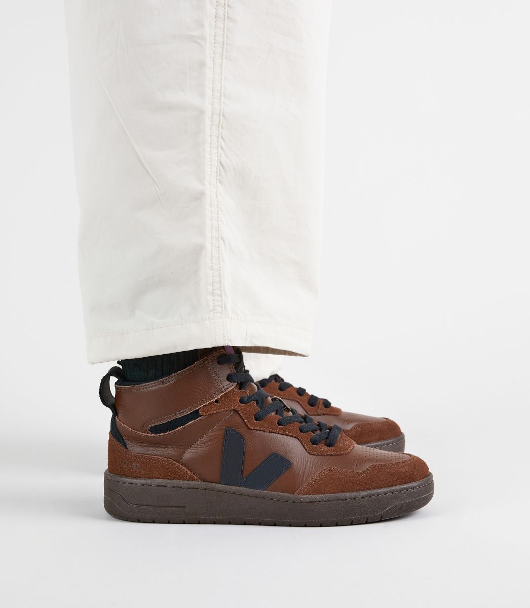 スニーカー VEJA V-10 Sneakers - Veja - Leather - Brown Mens Veja V-10 Sneakers In Brown | Soletrader