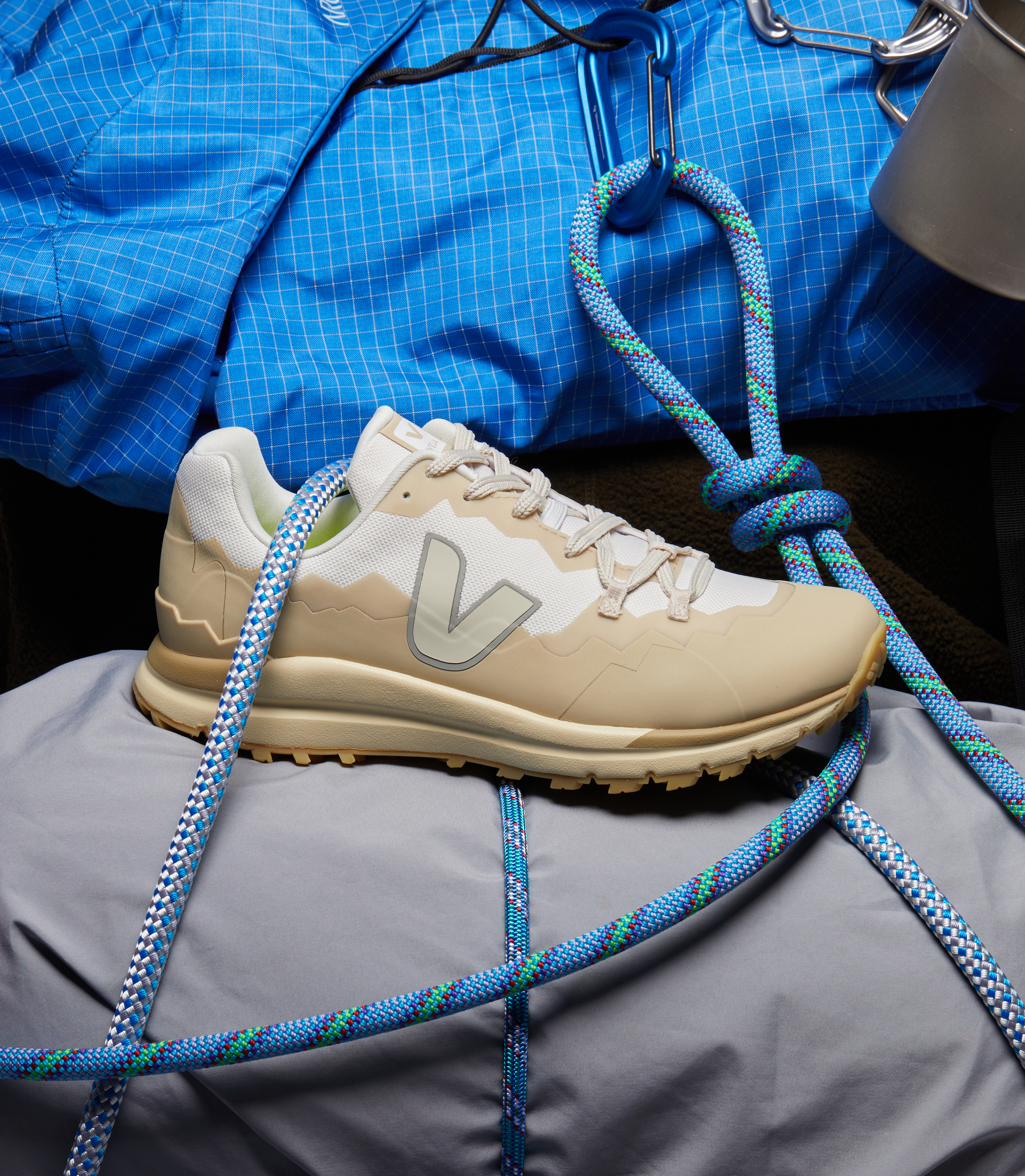 FITZ ROY TREK-SHELL GRAVEL PIERRE ALMOND | VEJA