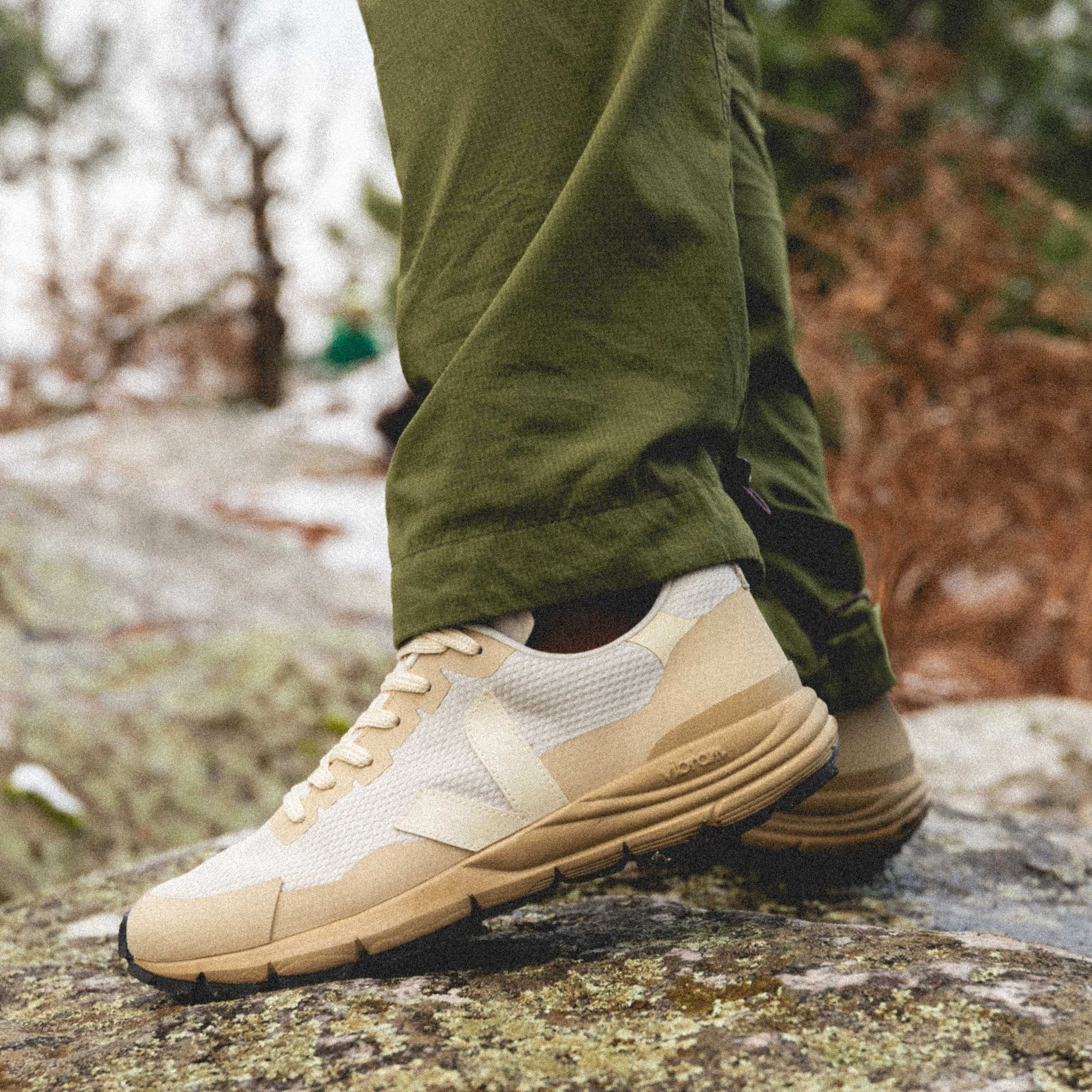 スニーカー VEJA Woman Sneakers Beige DC1803548 NATURAL PIERRE CALCAIRE DEKKAN ALVEOMESH NATURAL PIERRE CALCAIRE | VEJA