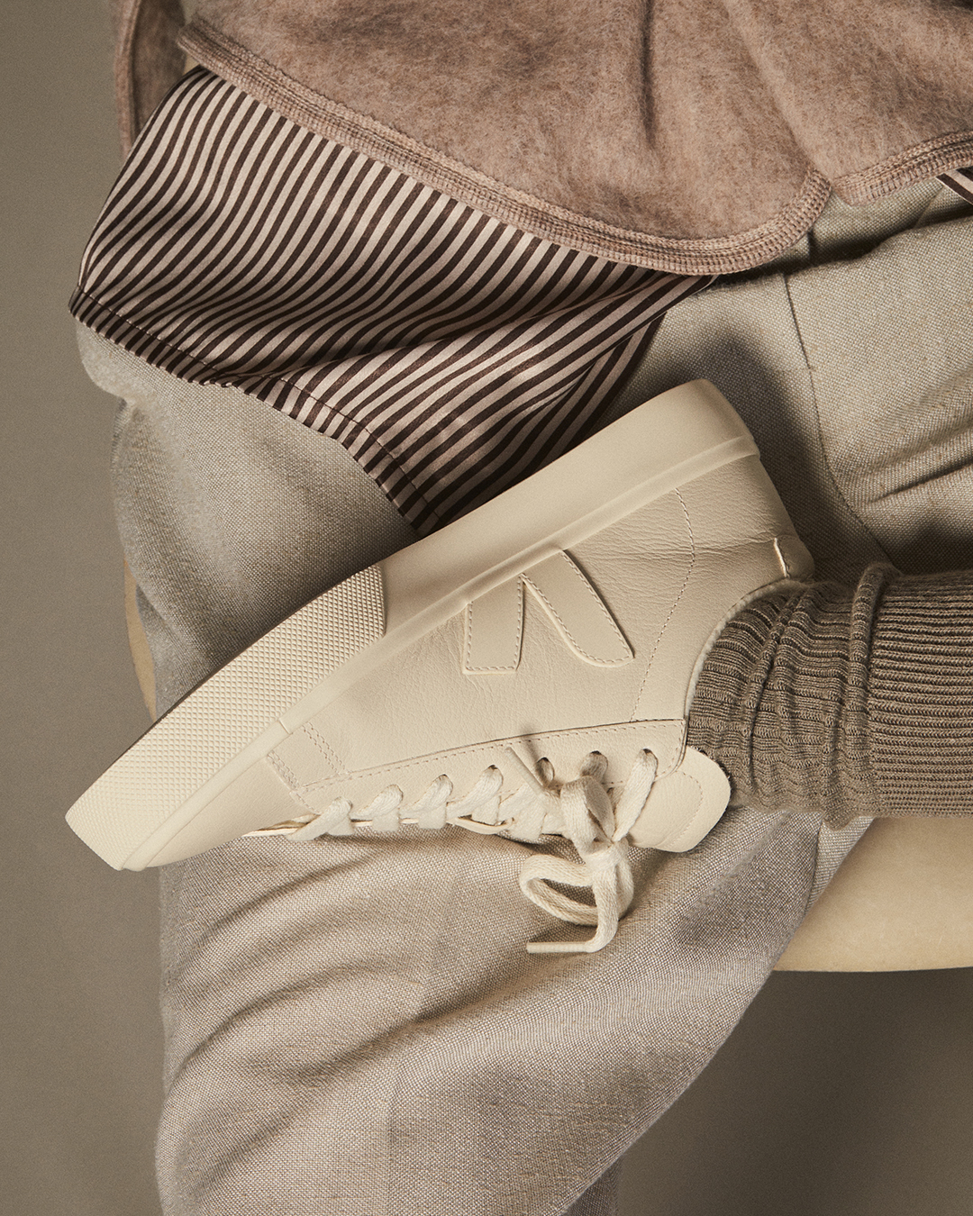 veja-campo-winter-leather-