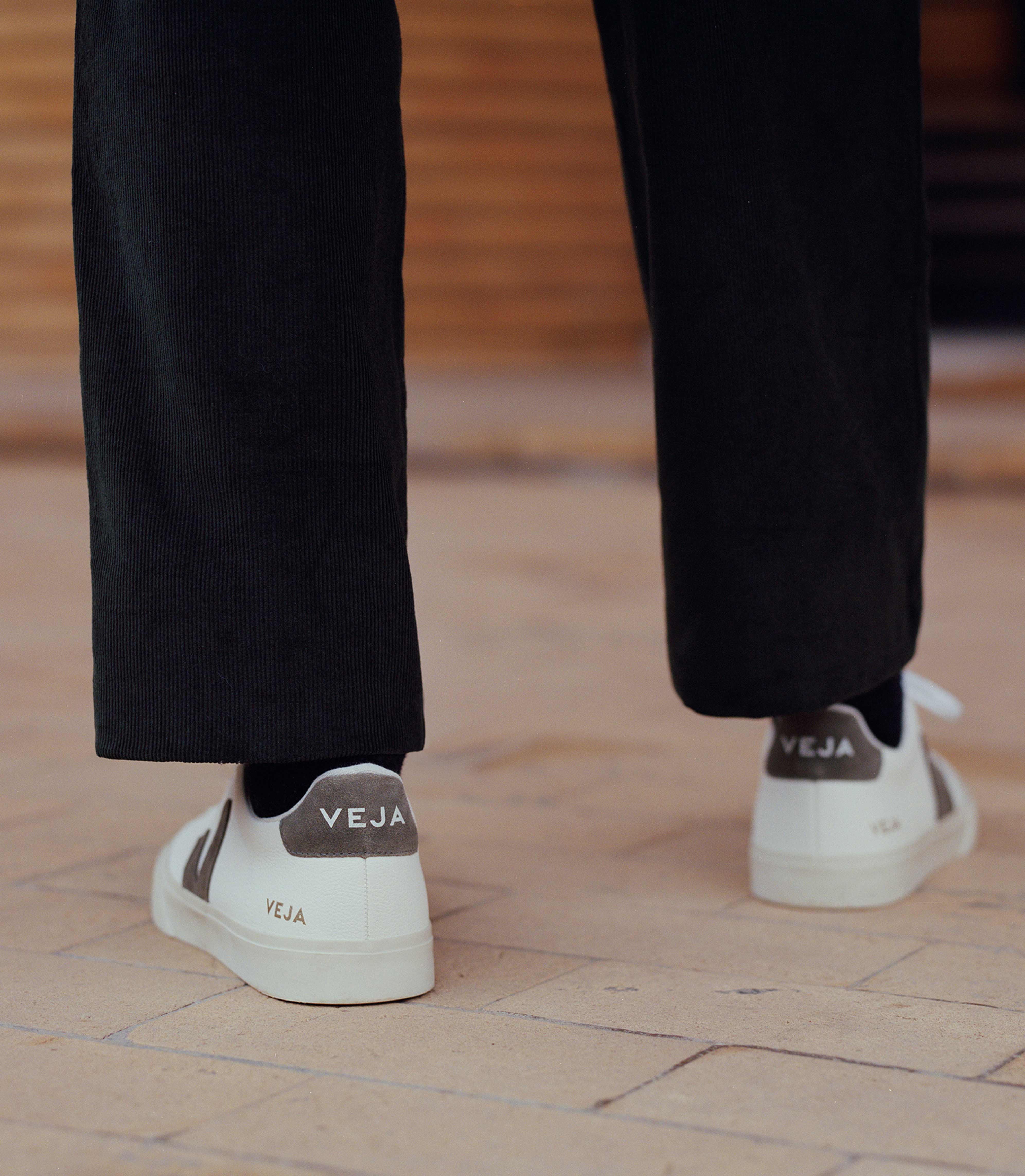 VEJA｜SNEAKERS (Campo - Extra White/Kaki (CP05-02347)) Extra White Kaki Campo Sneakers | VEJA