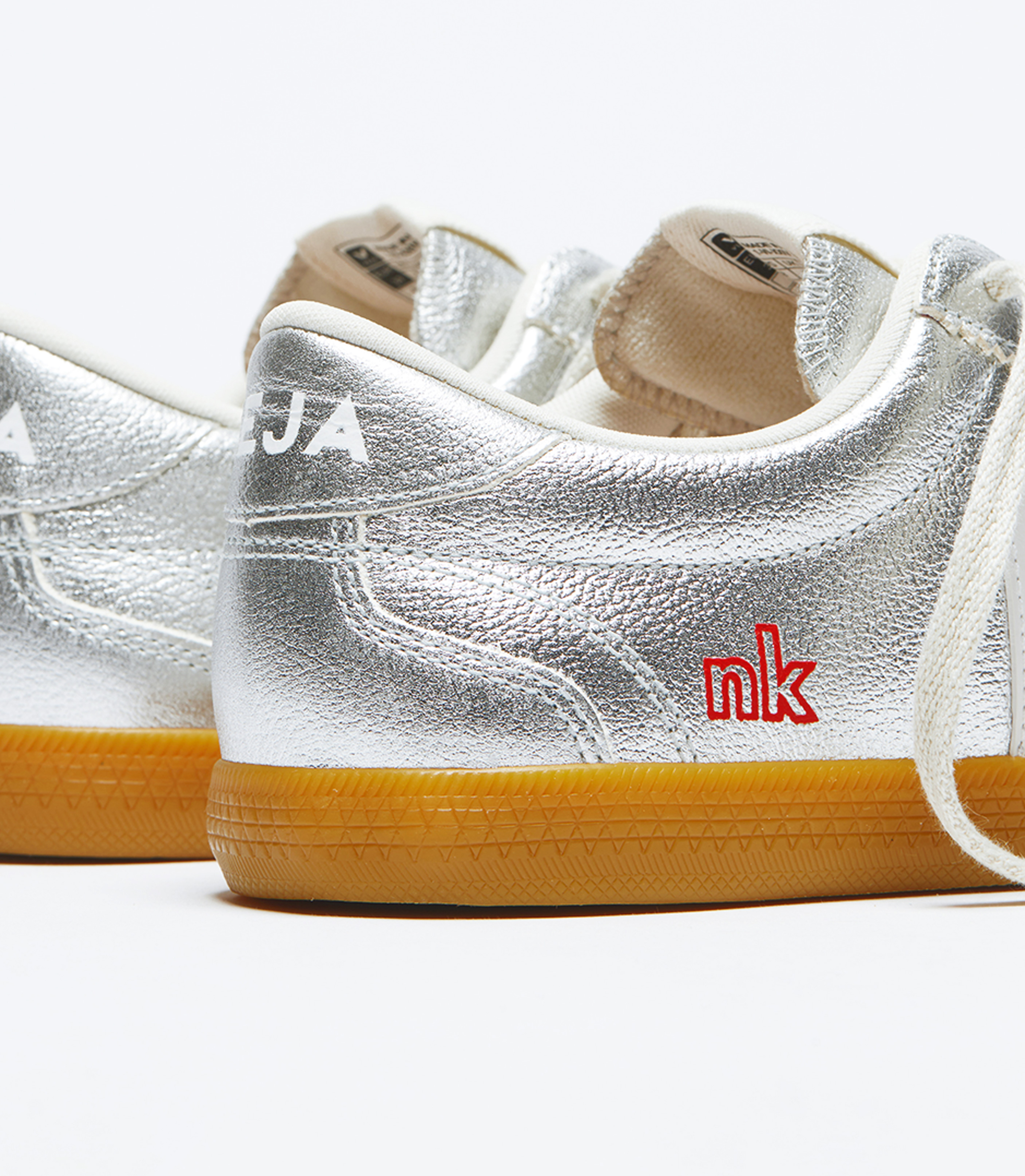 スニーカー VEJA Volley Sneakers - Veja x NK - Leather - Silver VOLLEY LEATHER VEJA X nk store SILVER WHITE | VEJA