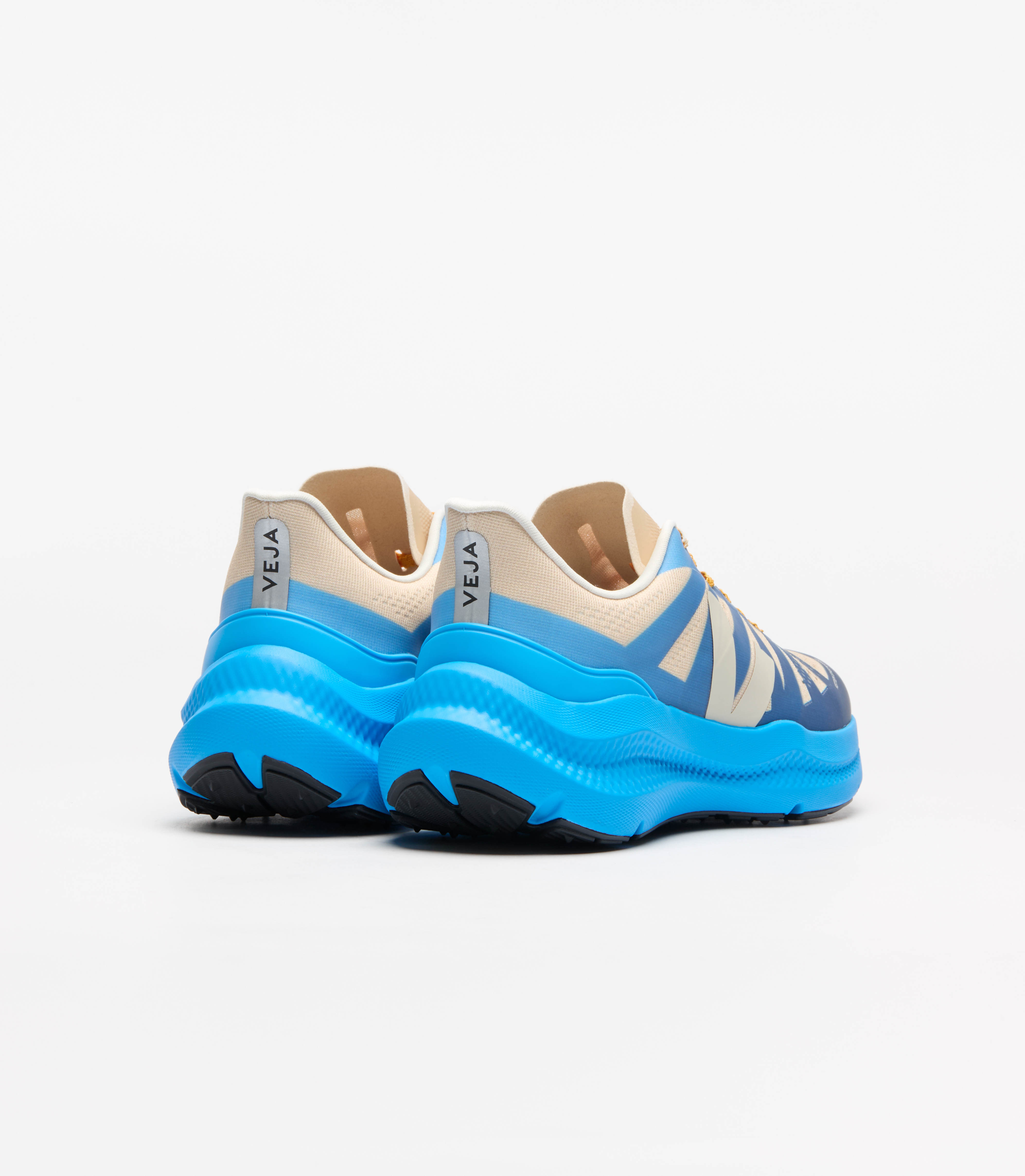 CONDOR 3 ADVANCED ENGINEERED-MESH GRADIENT PIERRE PACIFIC | VEJA