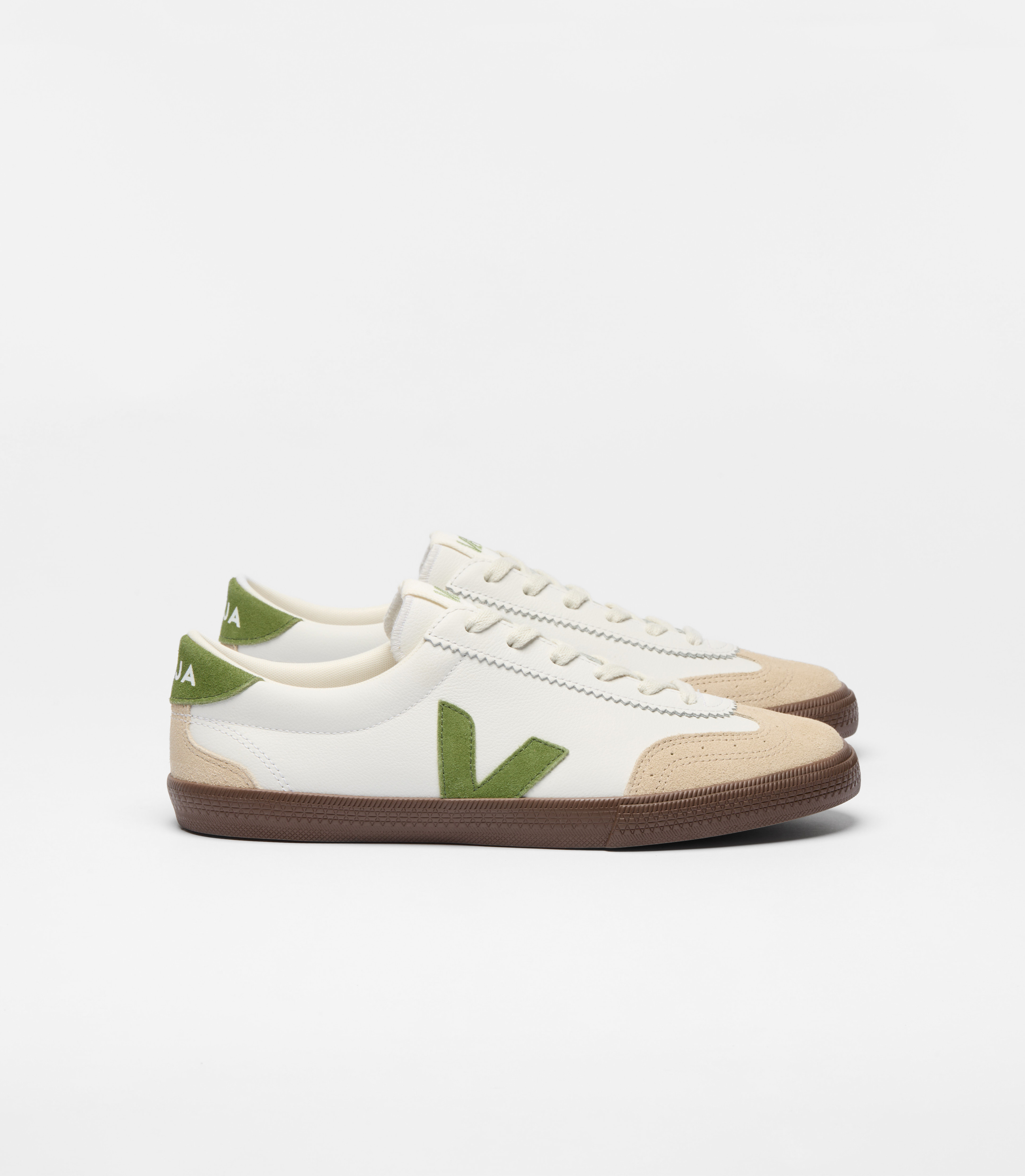 VEJA★VOLLEY★WHITE PEKIN BARK★兼用 Amazon.com | Veja Men's Volley Sneakers, White/Pekin/Bark, 8