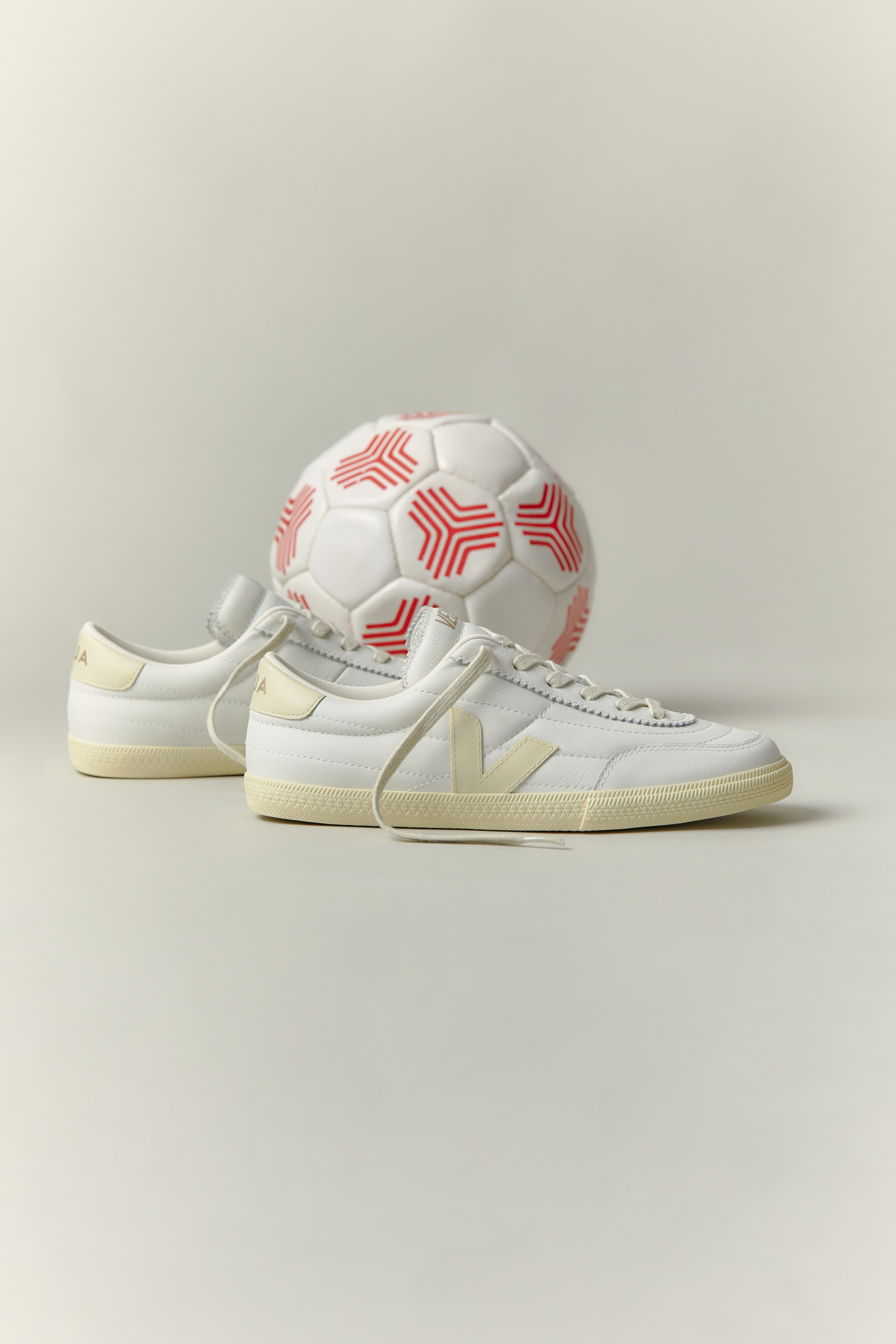 関税なし 送料無料 Panenka Sneakers - Veja - Leather - White PANENKA LEATHER WHITE PIERRE PEKIN BARK | VEJA
