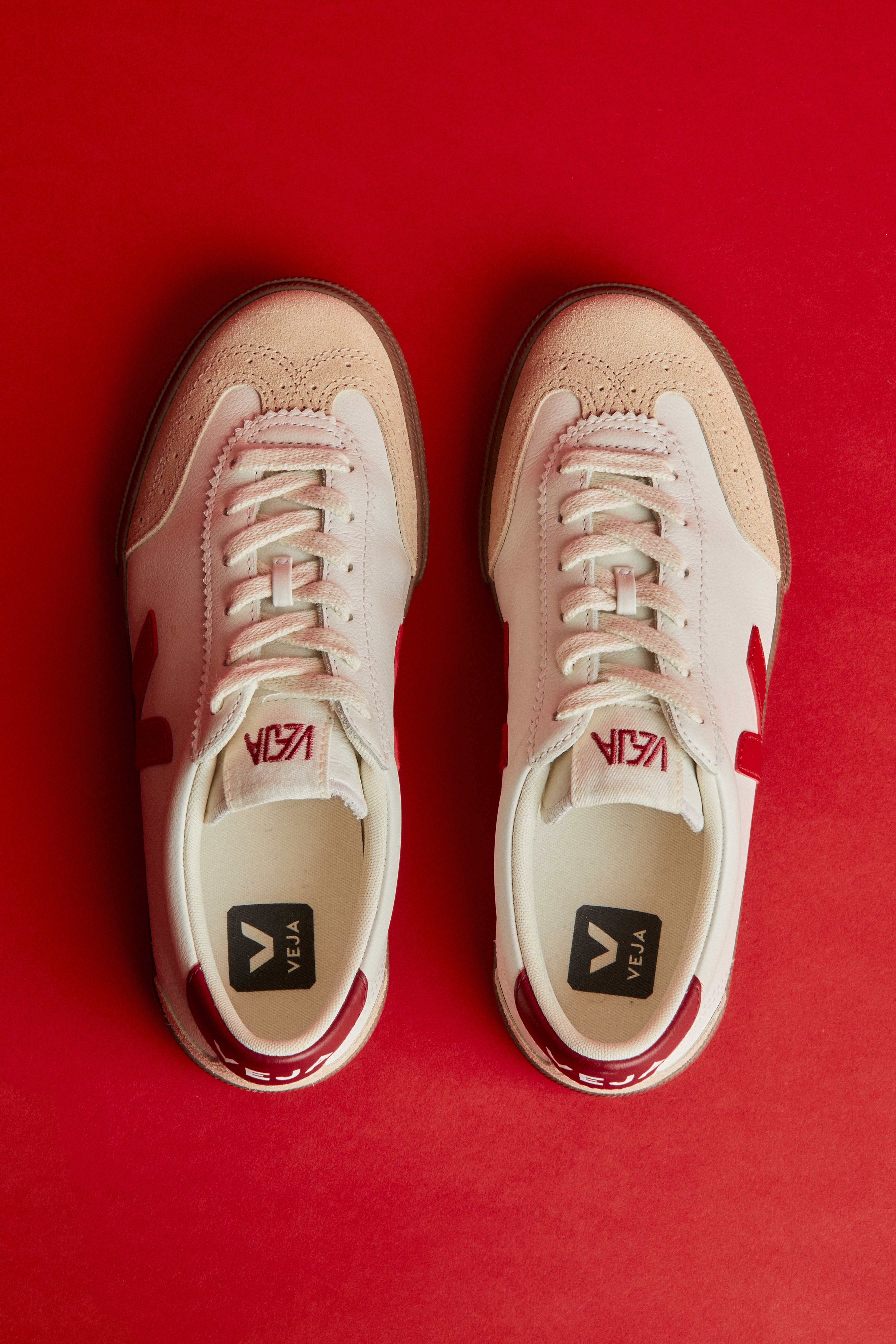 VEJA★VOLLEY★WHITE PEKIN BARK★兼用 Amazon.com | Veja Men's Volley Sneakers, White/Pekin/Bark, 8