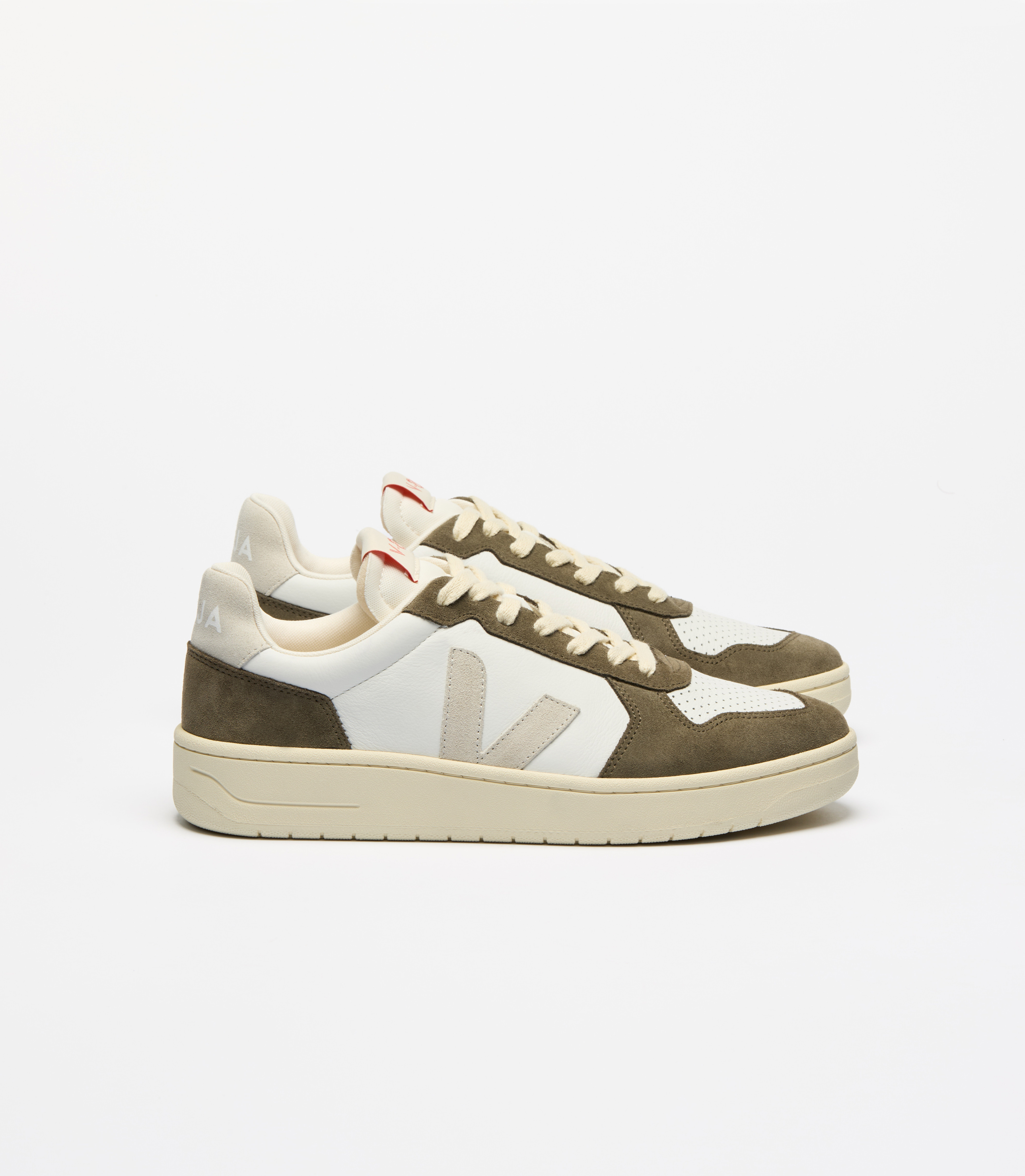 V-82 LEATHER WHITE NATURAL KAKI | VEJA