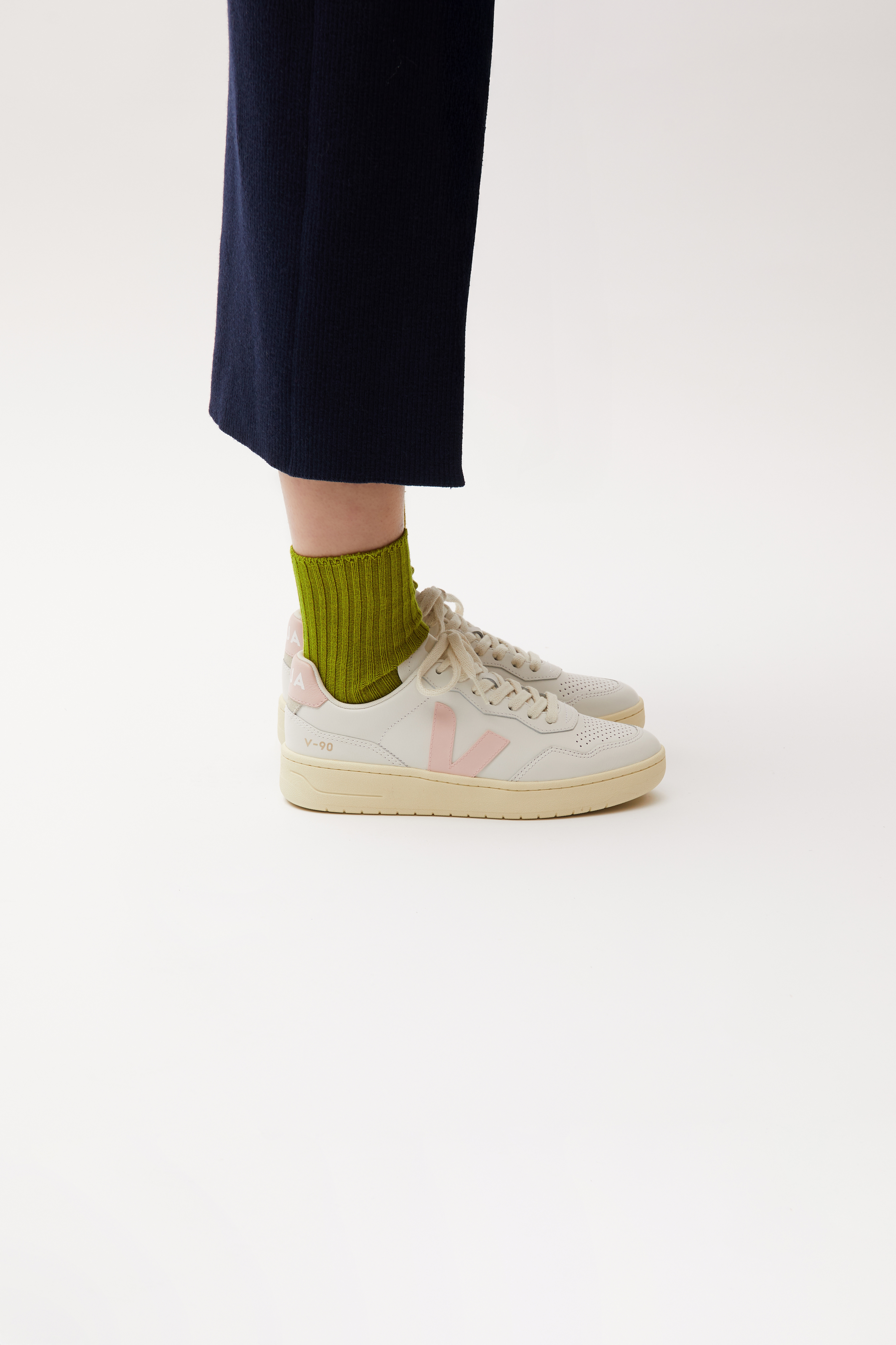 スニーカー V-12 Sneakers - Veja - Leather - White veja-sneakers-v-12-leather-