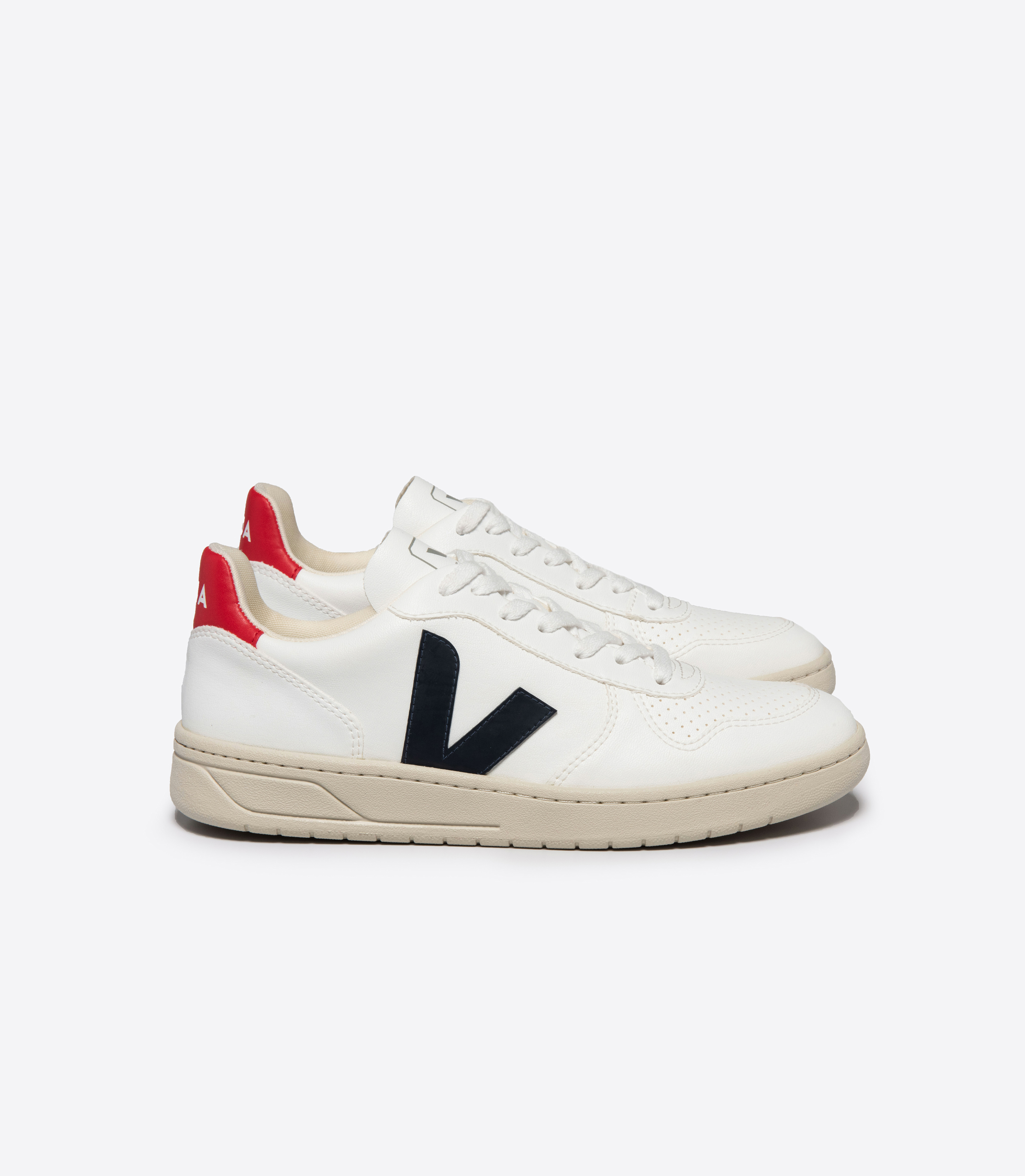 veja-v-10-vegan-white-