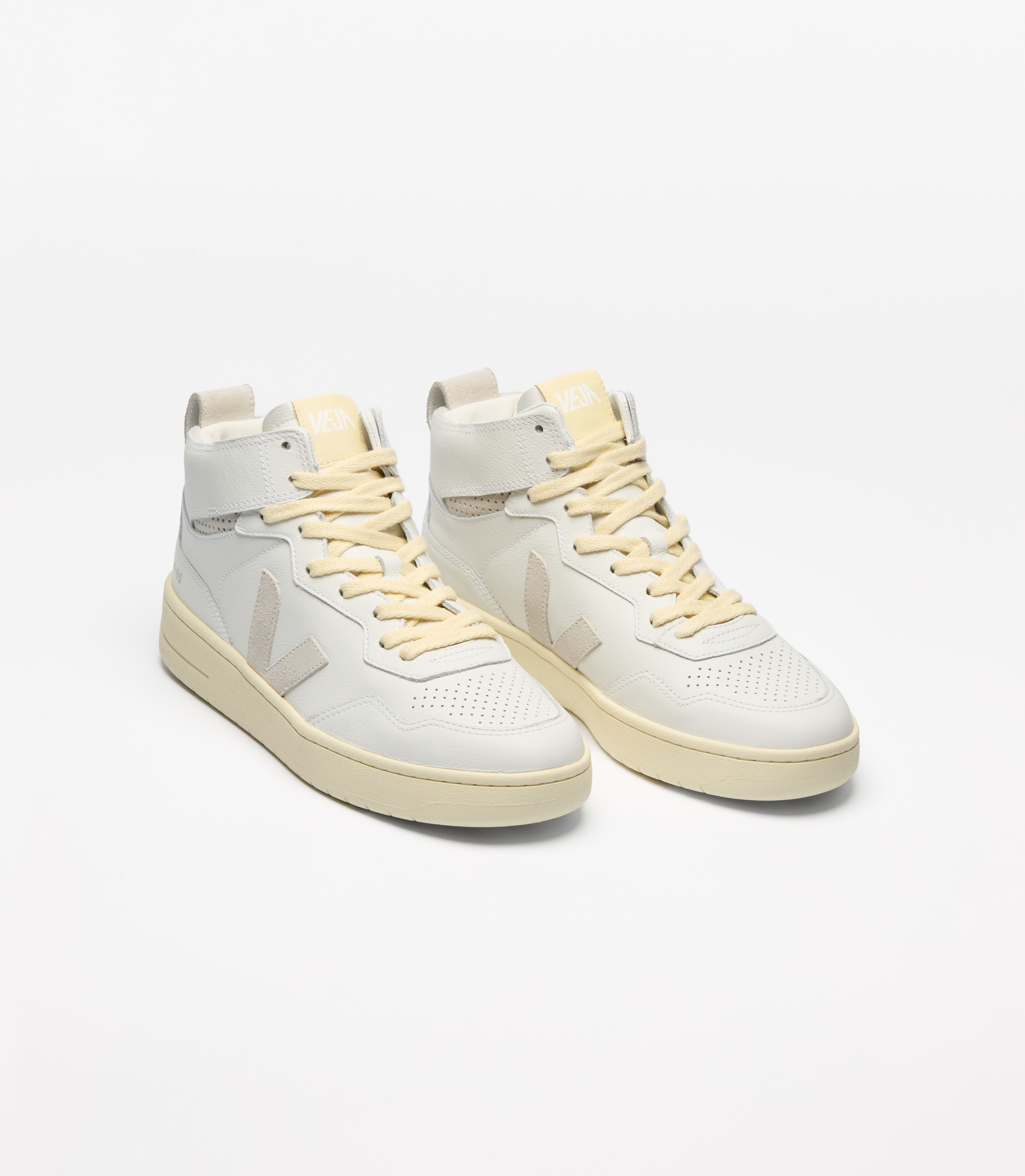 スニーカー VEJA White leather V-95 sneakers (QZ2003683 EXTWHINAT) V-95 LEATHER WHITE NATURAL | VEJA
