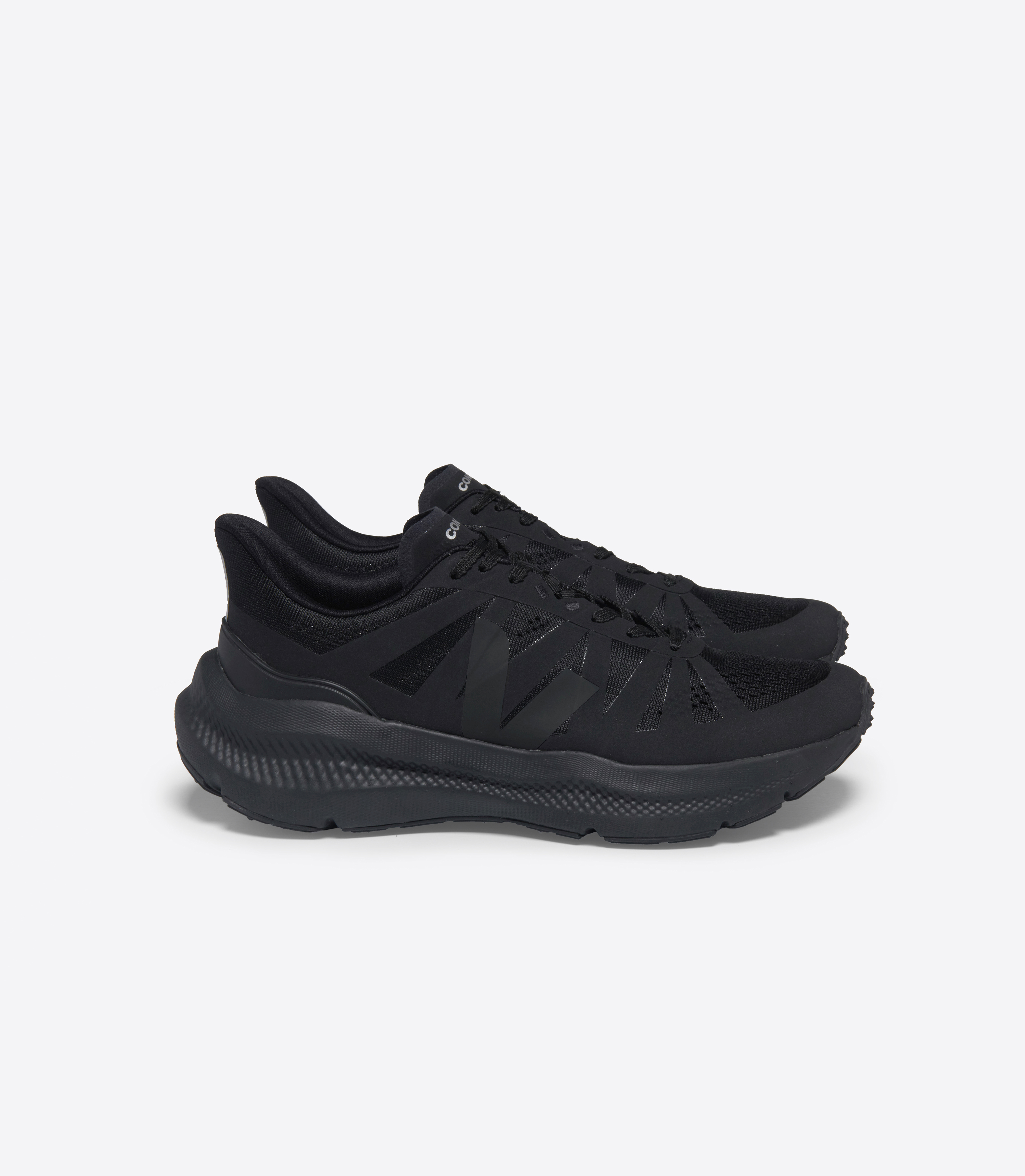 CONDOR 3 ENGINEERED-MESH FULL BLACK | VEJA