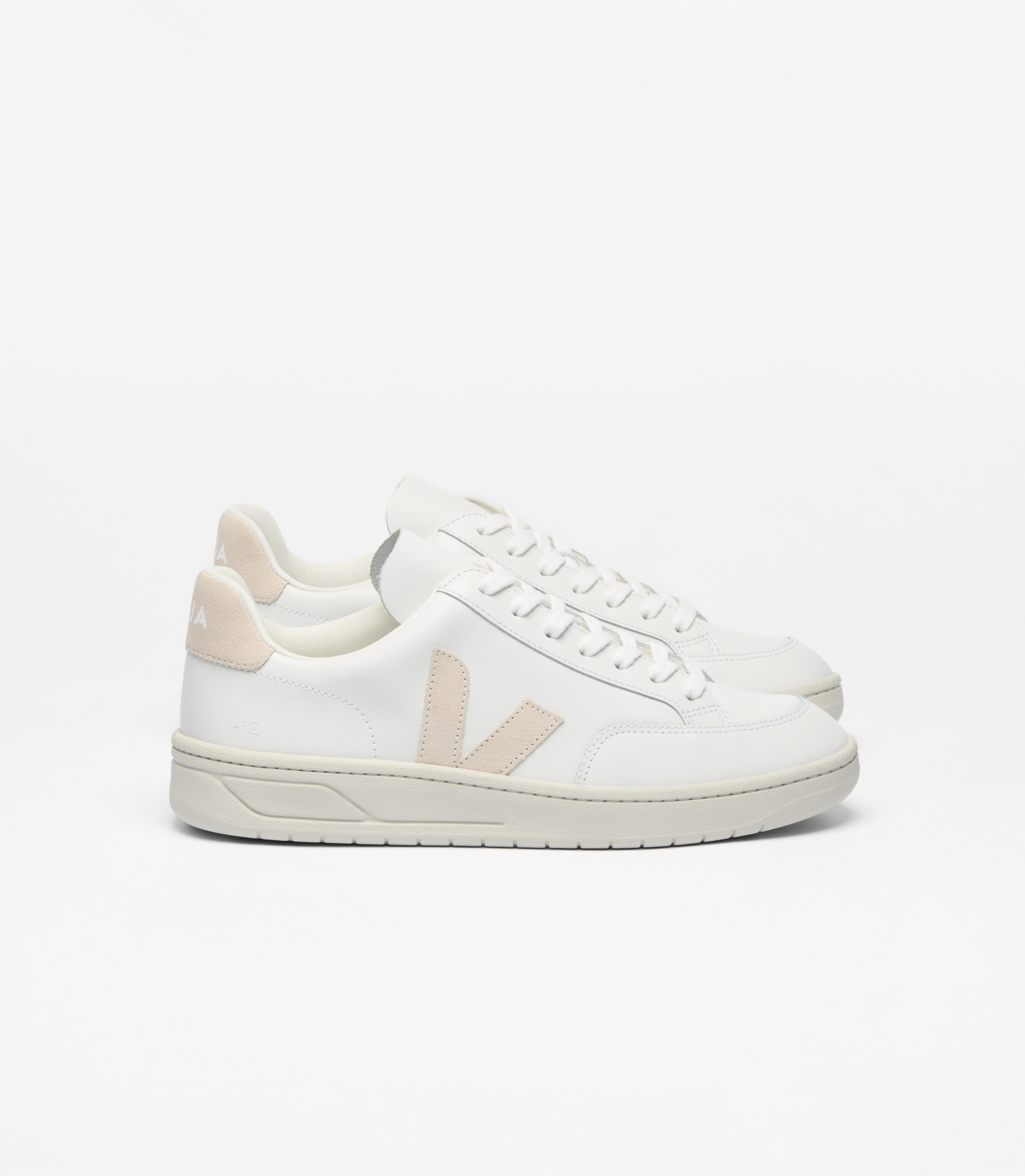 ✴︎新品✴︎VEJA ホワイト レザー スニーカー 42 26.5 veja-sneakers-v-12-leather-