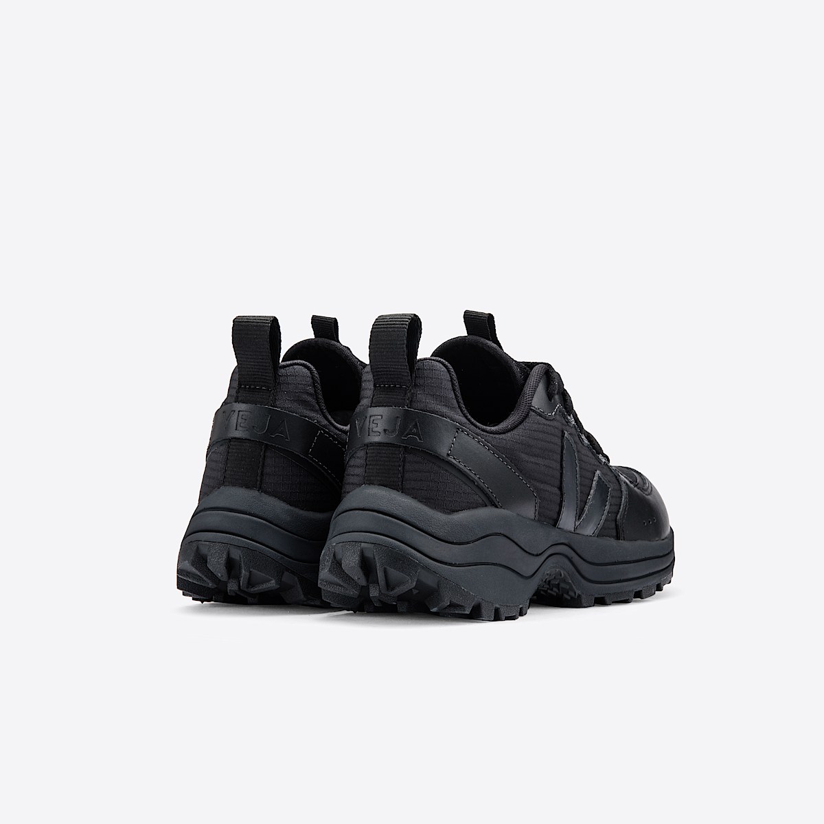 veja sneakers venturi reciclado preto VT0102232 Back view