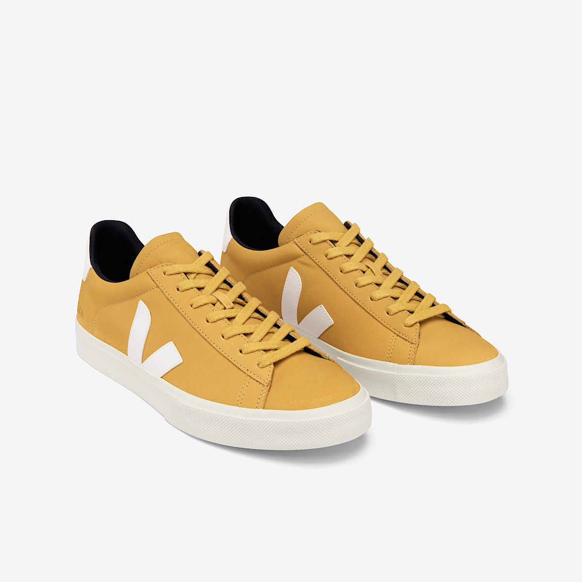 veja sneakers campo nobuk amarillo CP1302702 Top view