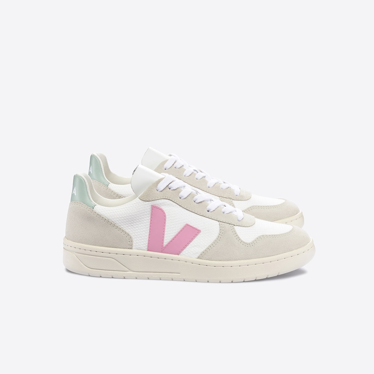 veja sneakers v-10 recycled white VX1703117 Lateral view