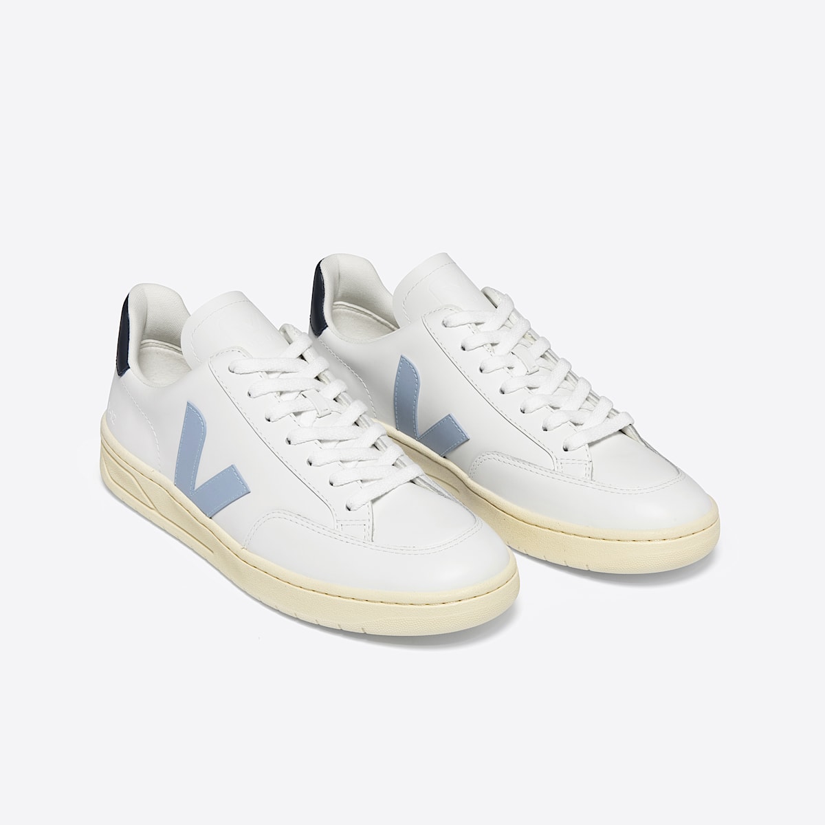veja sneakers v-12 leather white XD0203302 Top view