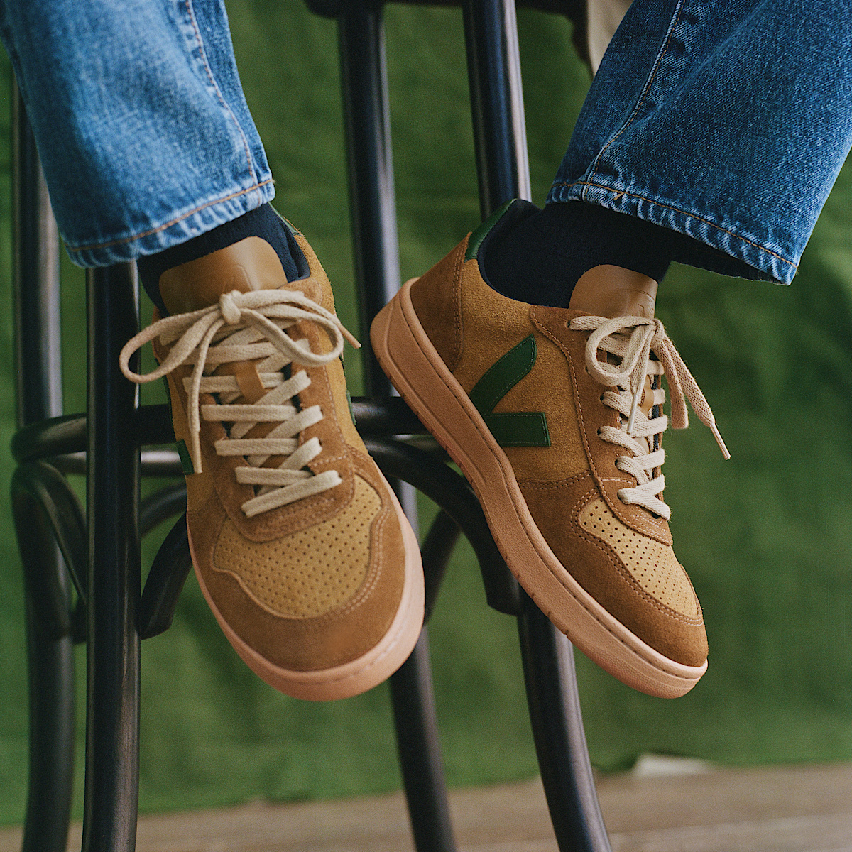 veja sneakers v-10 suede brown VX0303293