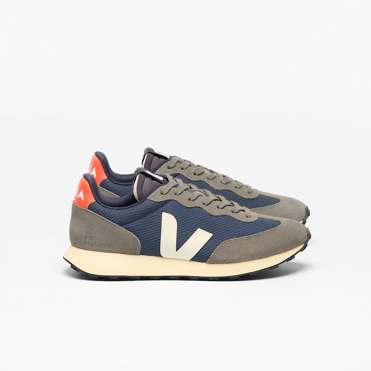 veja sneakers rio-branco-ii recycled multicolor RO1820822 Lateral view
