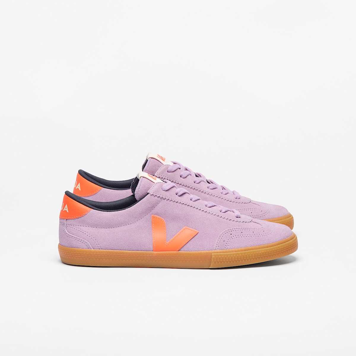 靴 Veja Volley Suede/Natural Sahara Veja Volley Natural/Sahara/Natural Curated at Jake and Jones