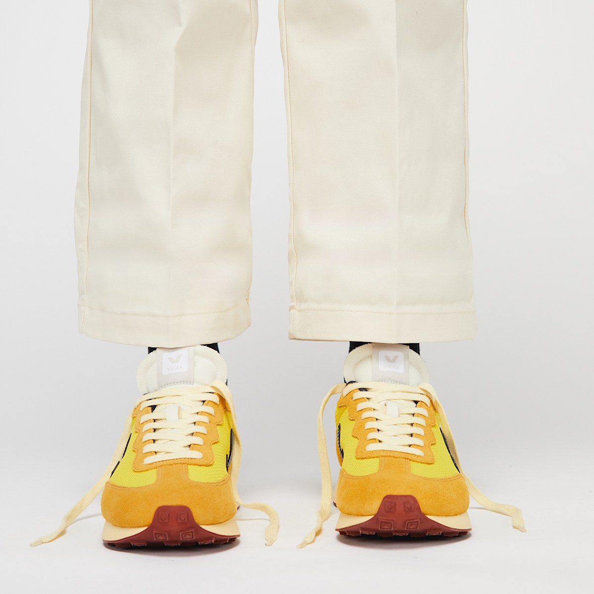 veja sneaker rio-branco-ii recycelte gelb RO1803873