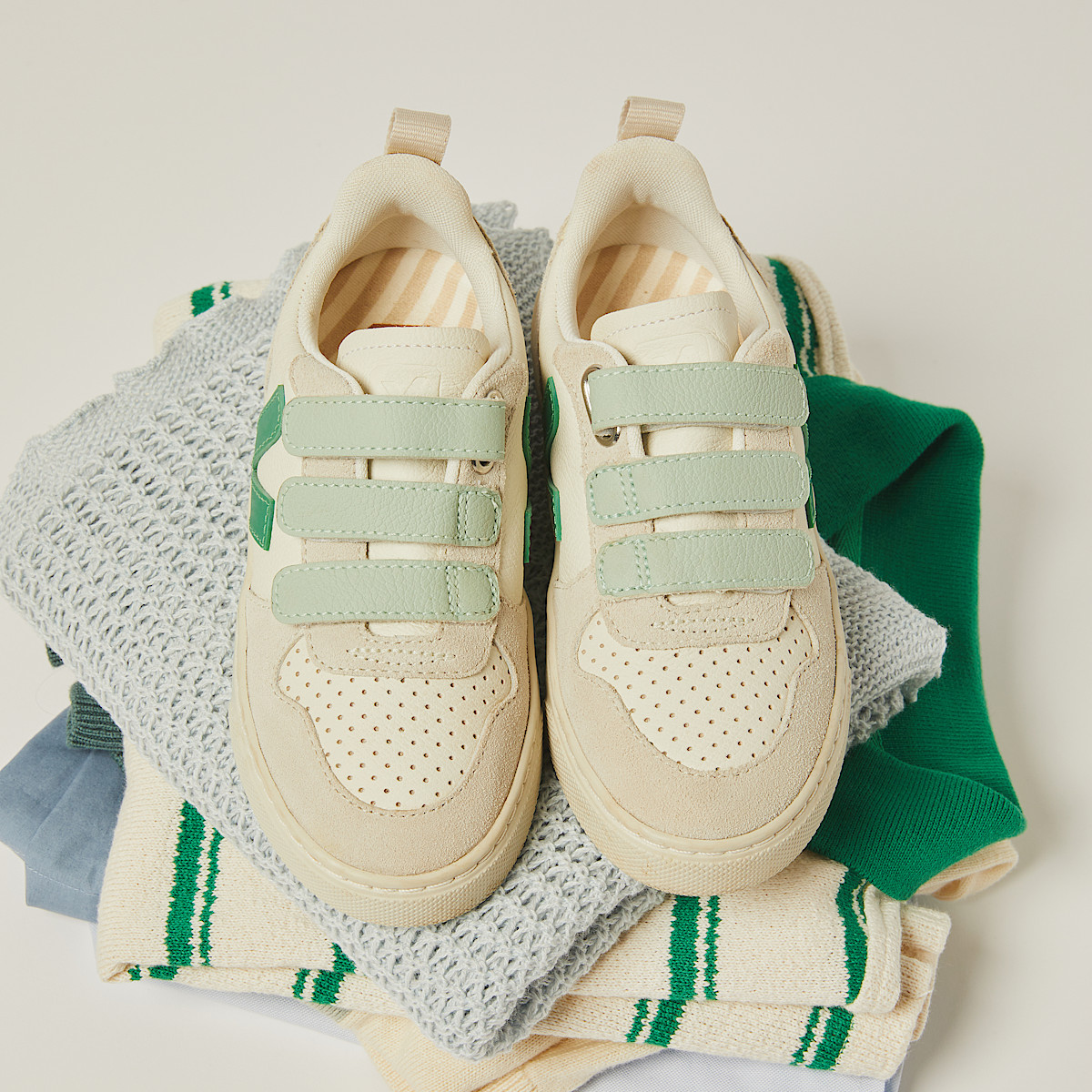 veja baskets small-v-10-veja-x-bonpoint cuir vert BO0520722