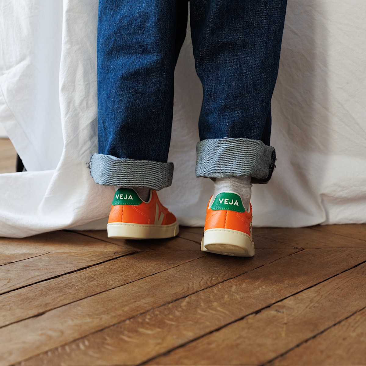 veja sneakers veja-x-the-social-food leather orange TF0520729