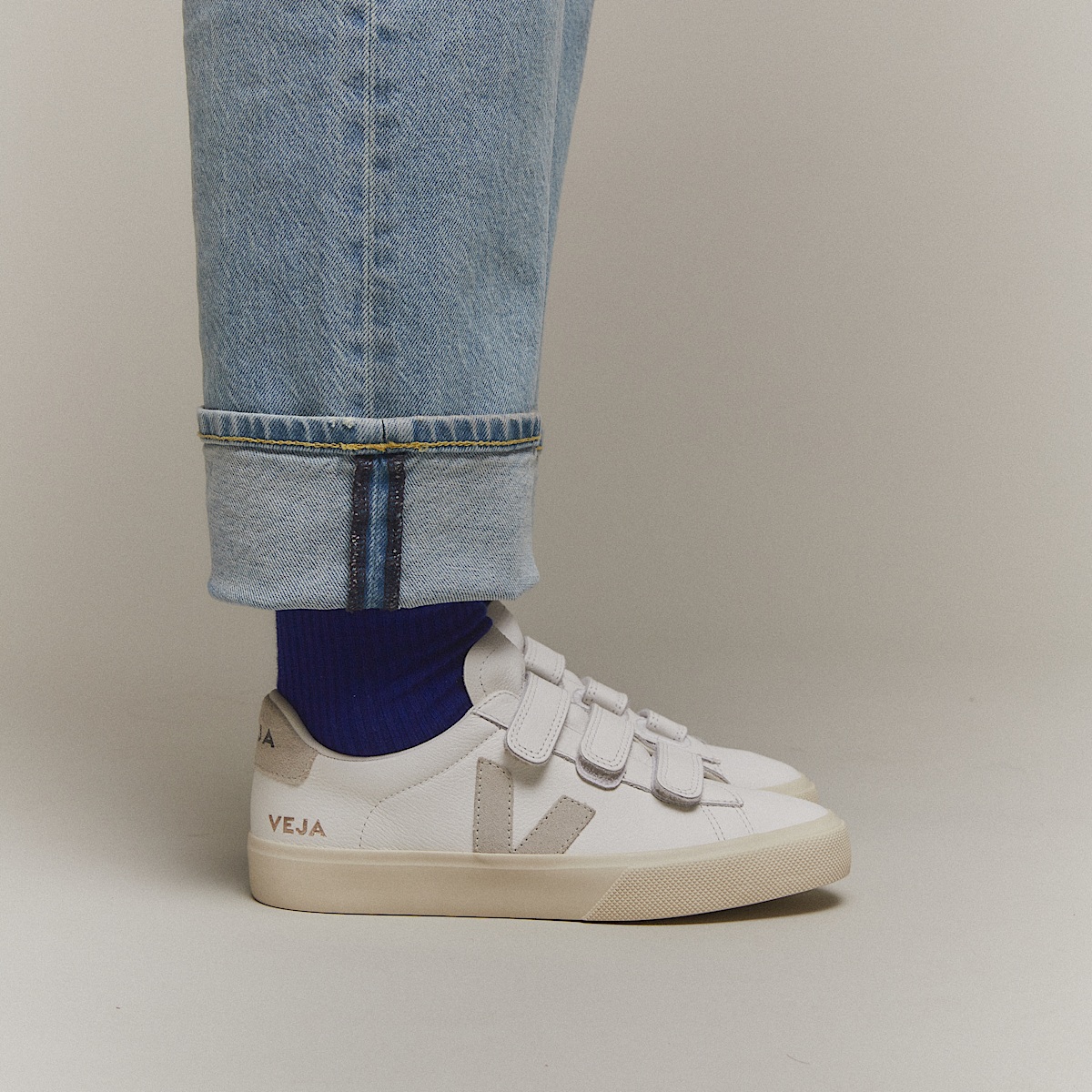 veja recife-logo leather white RC0502919B470