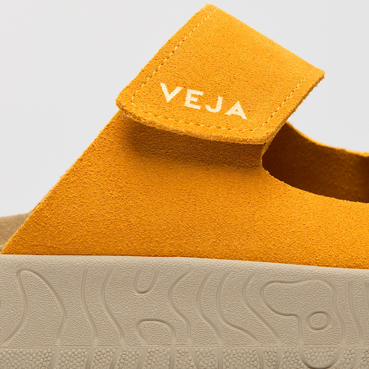 veja etna suède orange SA3220671A400