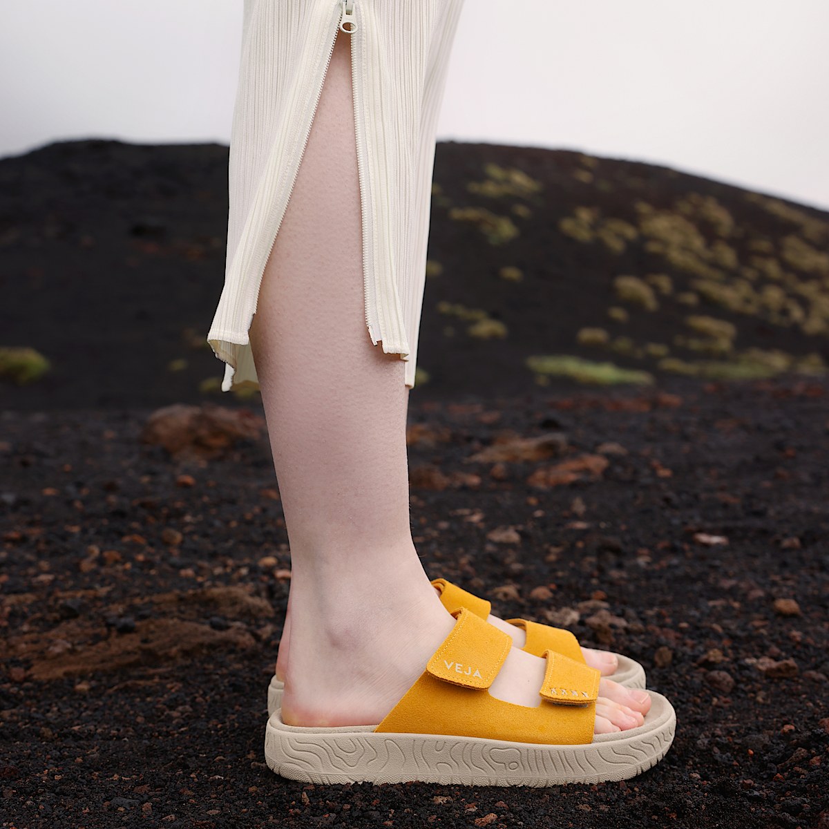 veja etna suede orange SA3220671B470