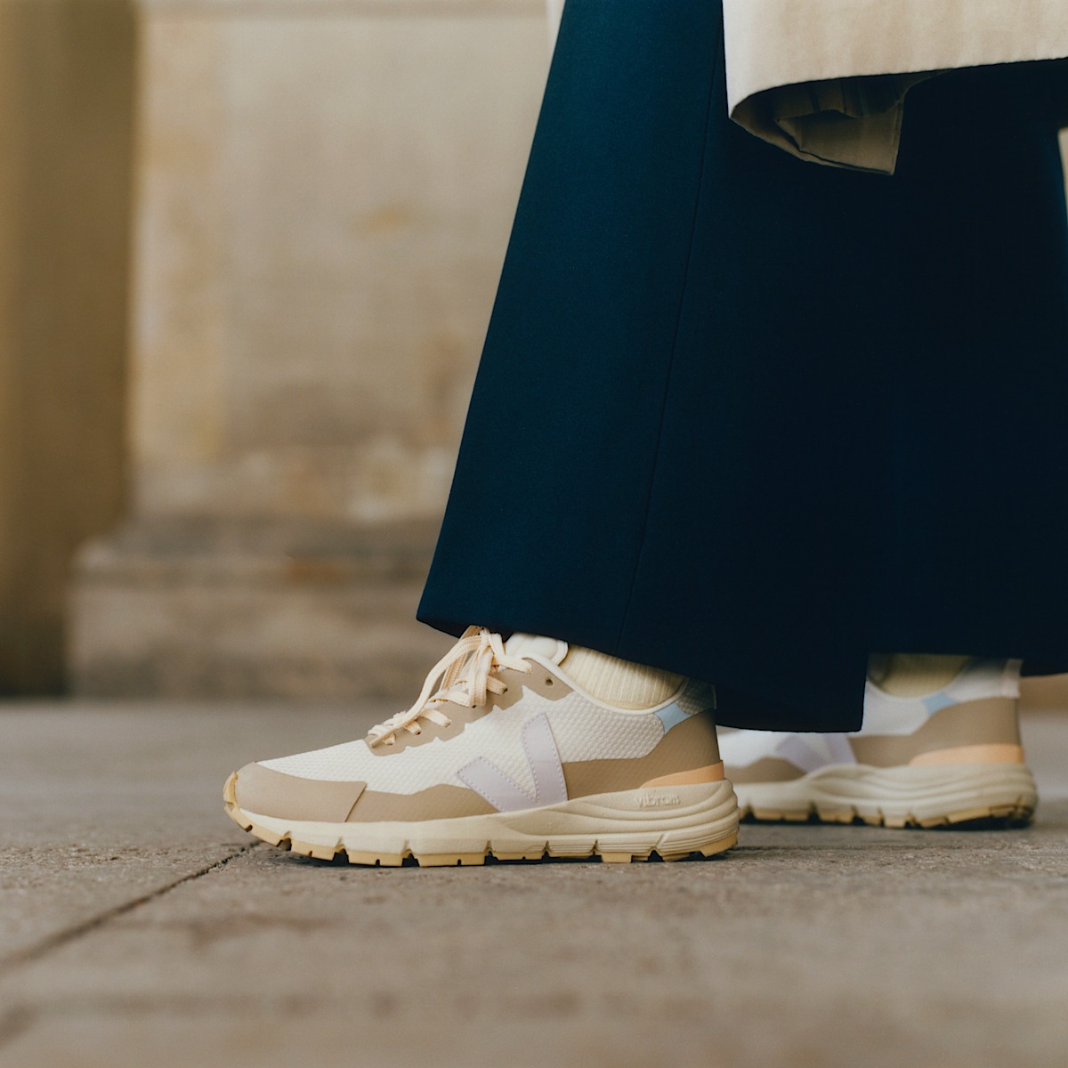 veja dekkan recycled beige DC0102995