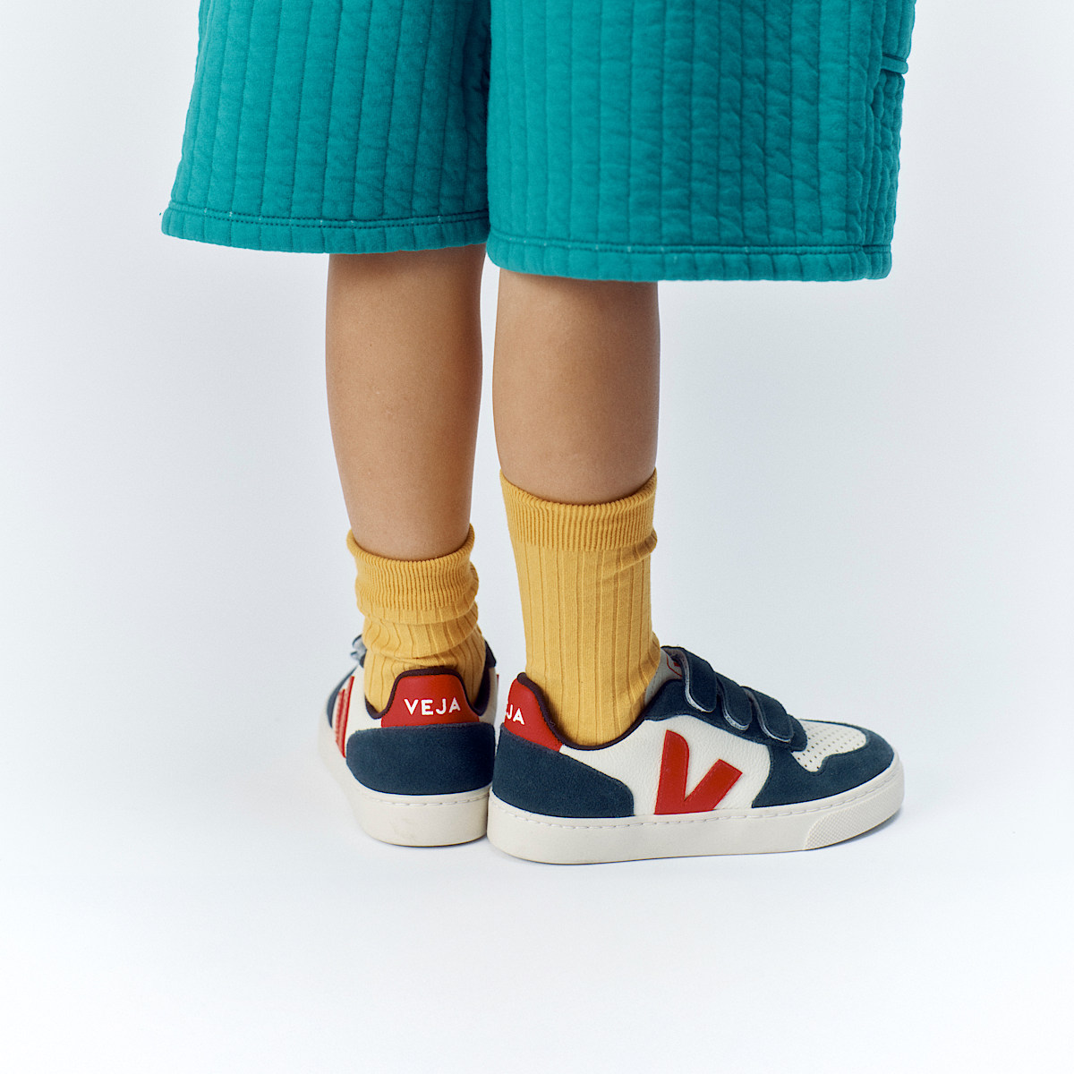veja small-v-10 leather multicolor CV0520616