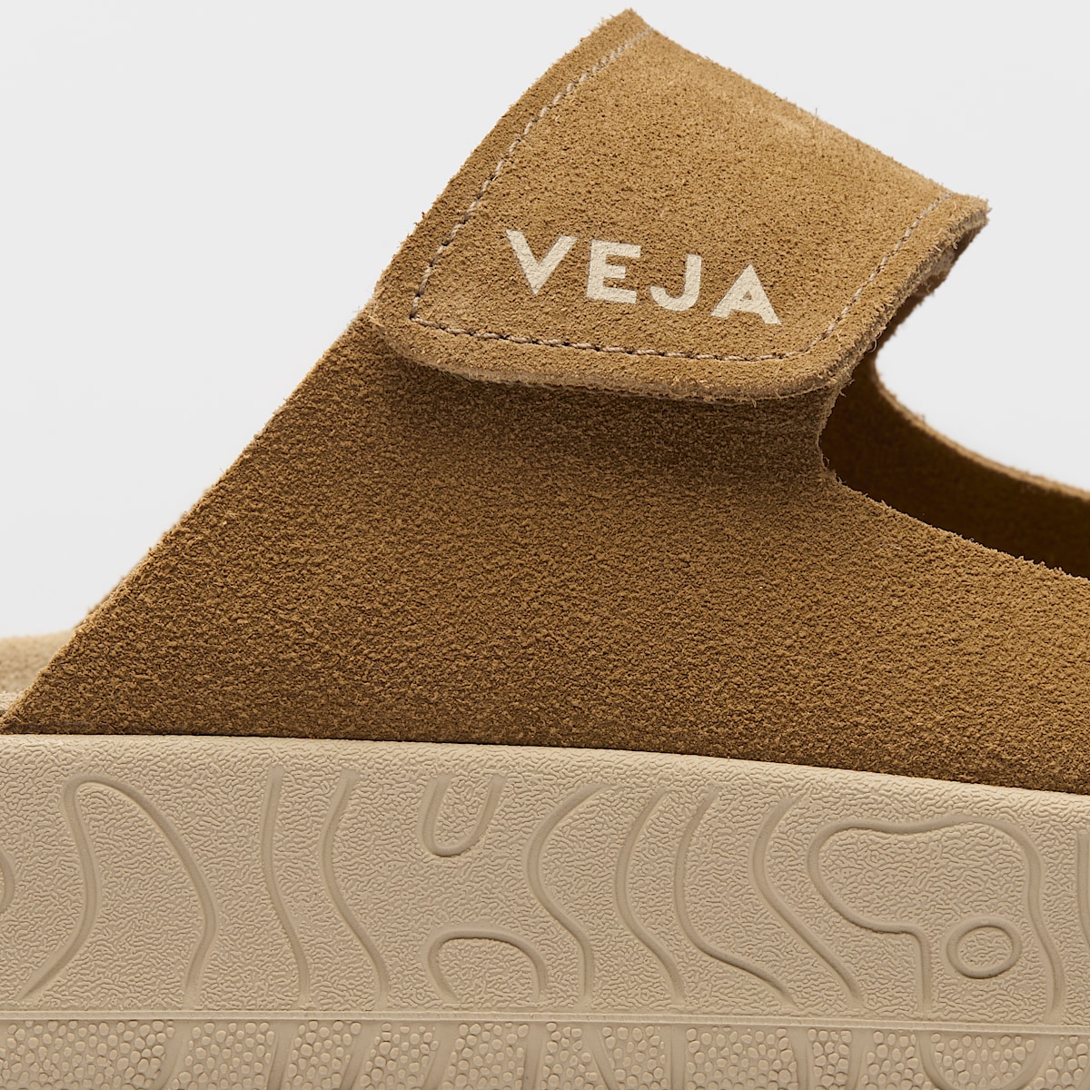 veja zapatillas etna ante marrón SA3220923 Back view