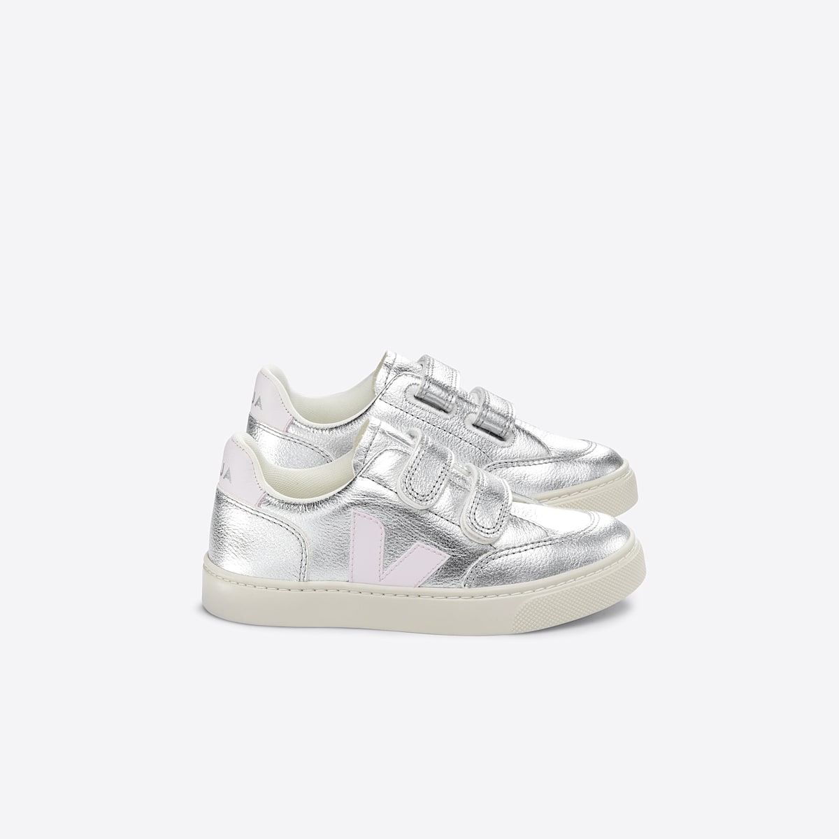 veja small-v-12 cuero plata XV0503416C340