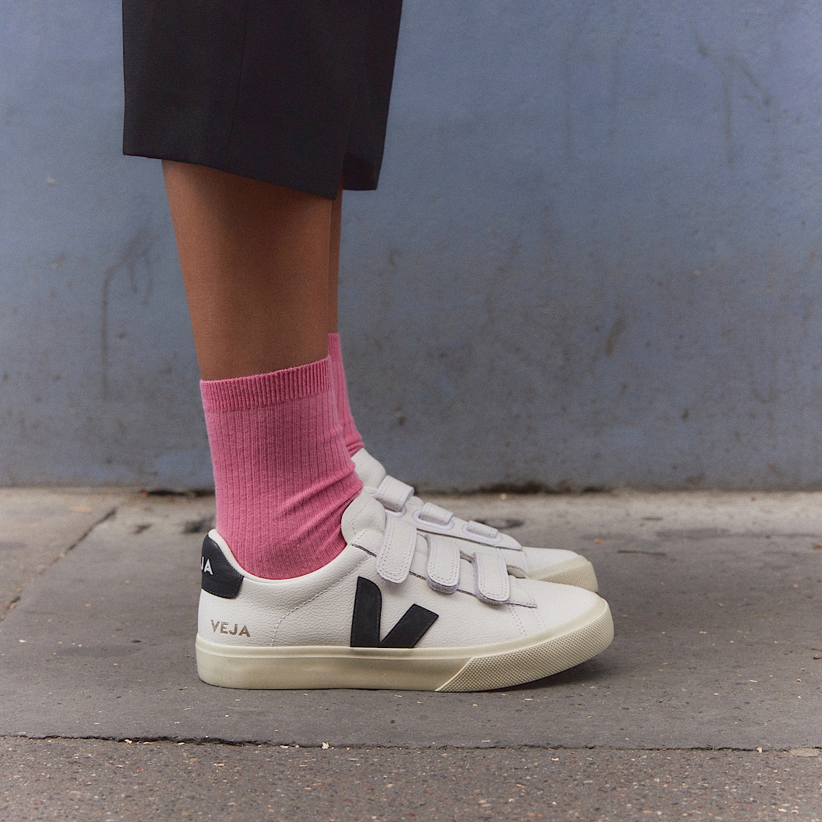 RECIFE LEATHER WHITE BLACK | VEJA