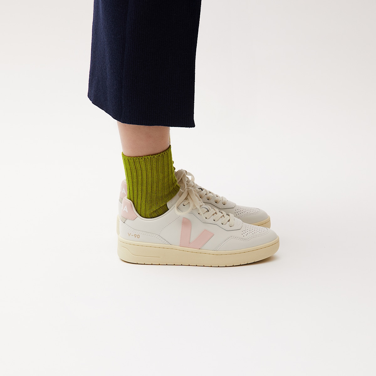 スニーカー VEJA FW24 SNEAKER V-12 (XD0202335 EXTRA WHITE SABL) V-12 LEATHER WHITE SABLE | VEJA