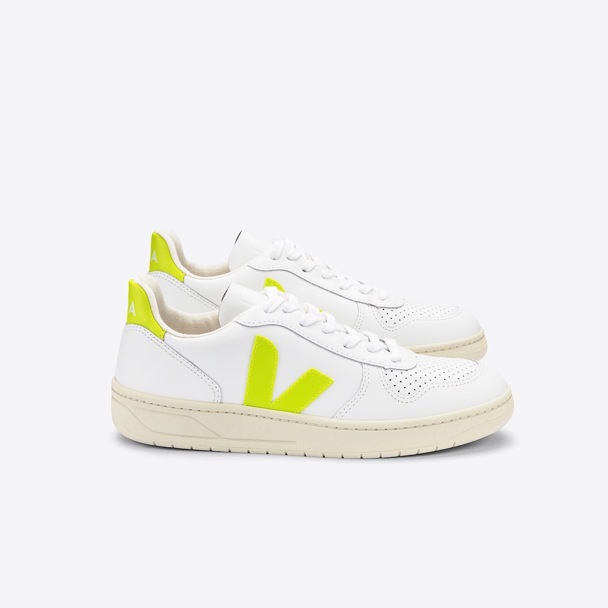 veja sneakers v-10 leather white VX0202086 Lateral view