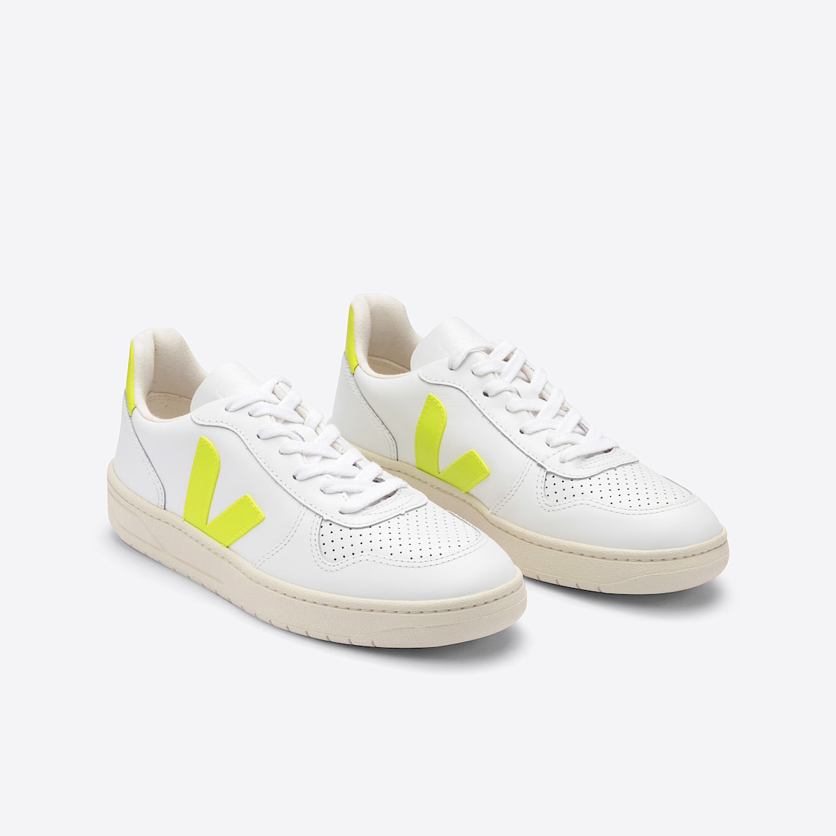 veja sneakers v-10 leather white VX0202086 Top view