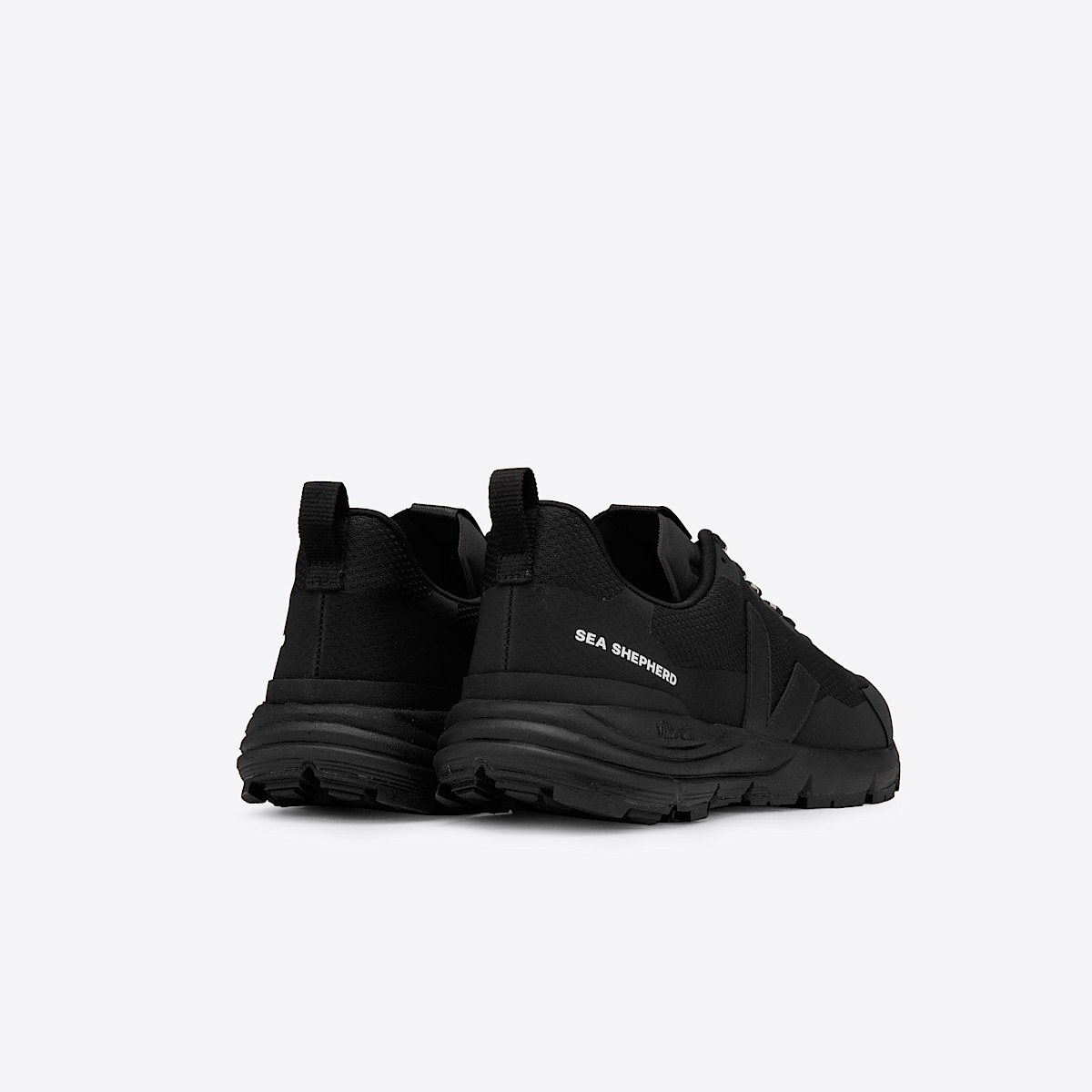 veja sneakers dekkan recycled black DC0102864 Back view