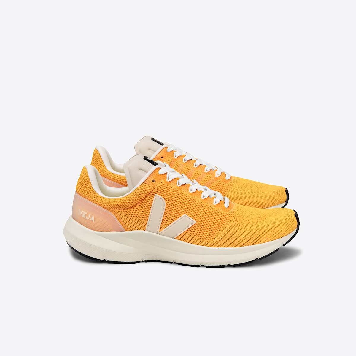 veja sneakers marlin-lt reciclado amarillo LT1002792 Lateral view