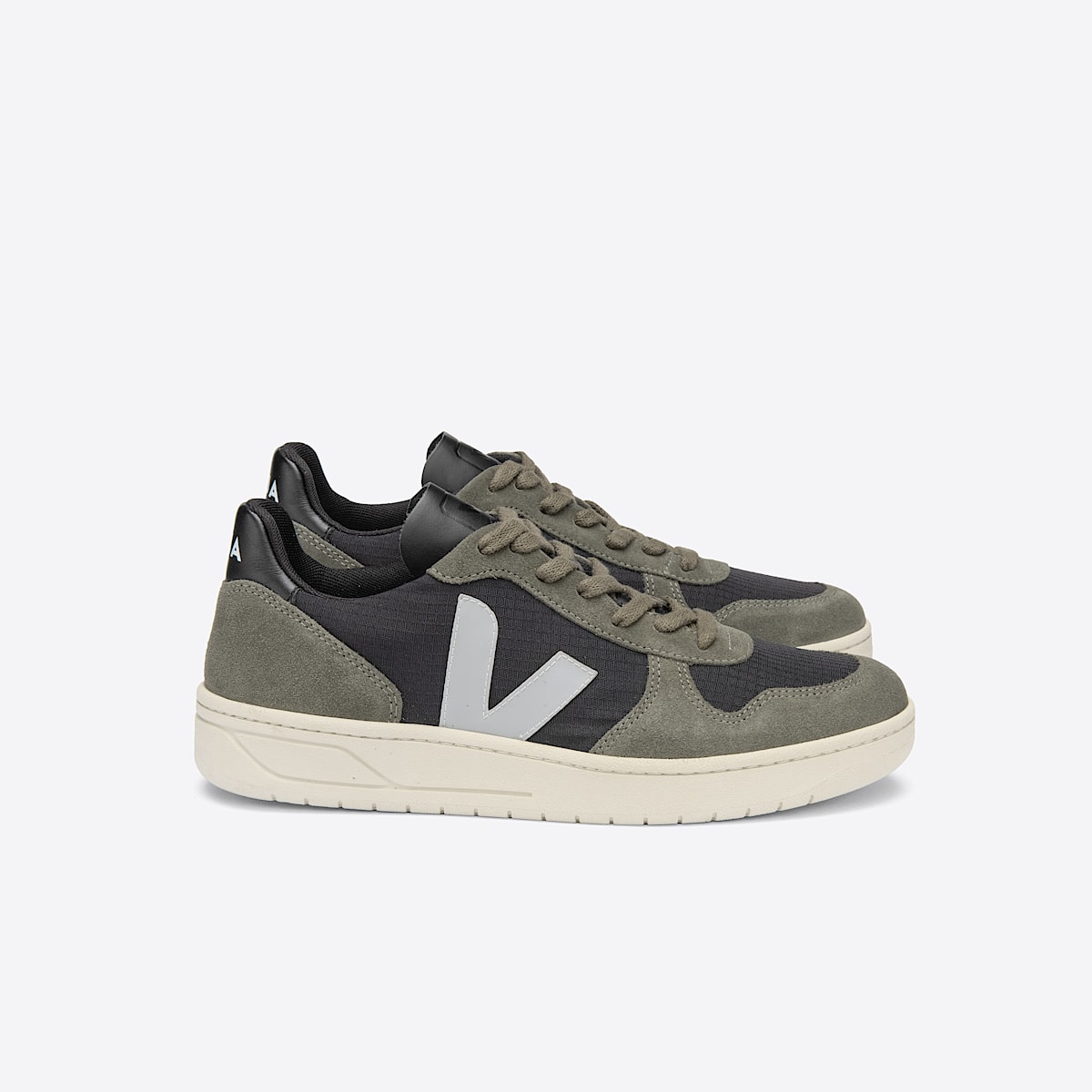 veja sneakers v-10 ripstop black VX0102681 Lateral view