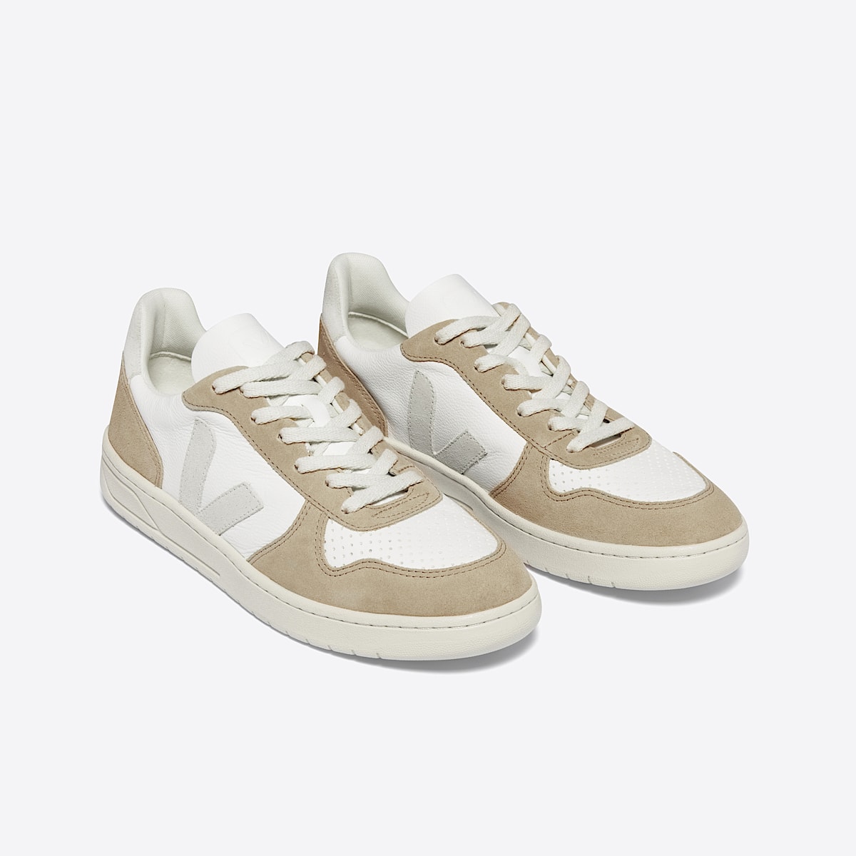 veja v-10 cuir blanc VX0503298A350