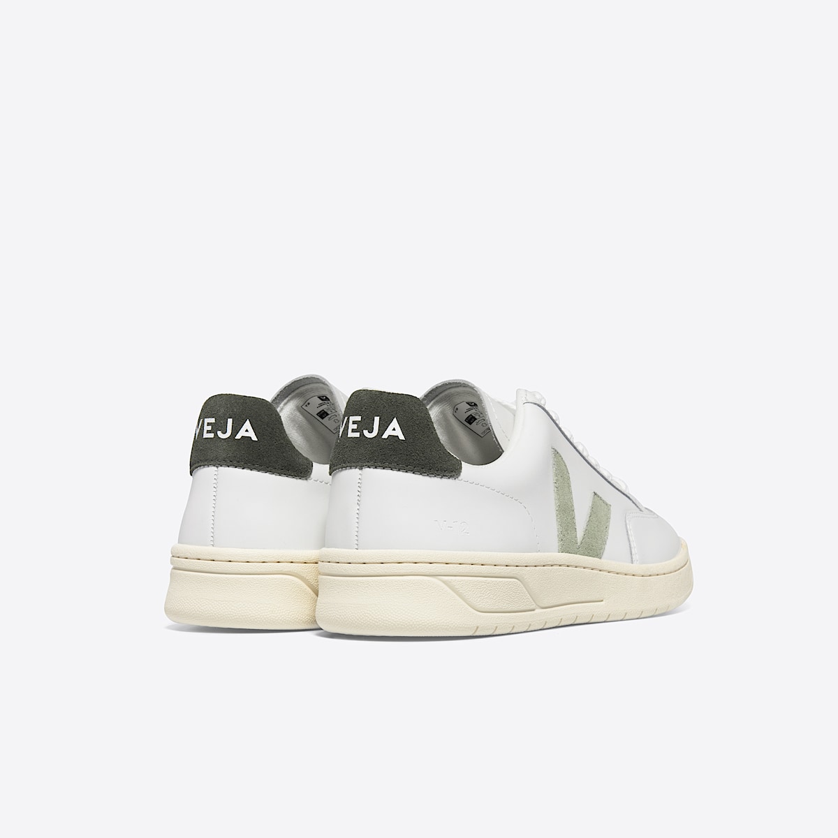 veja v-12 cuero blanco XD0203303B420