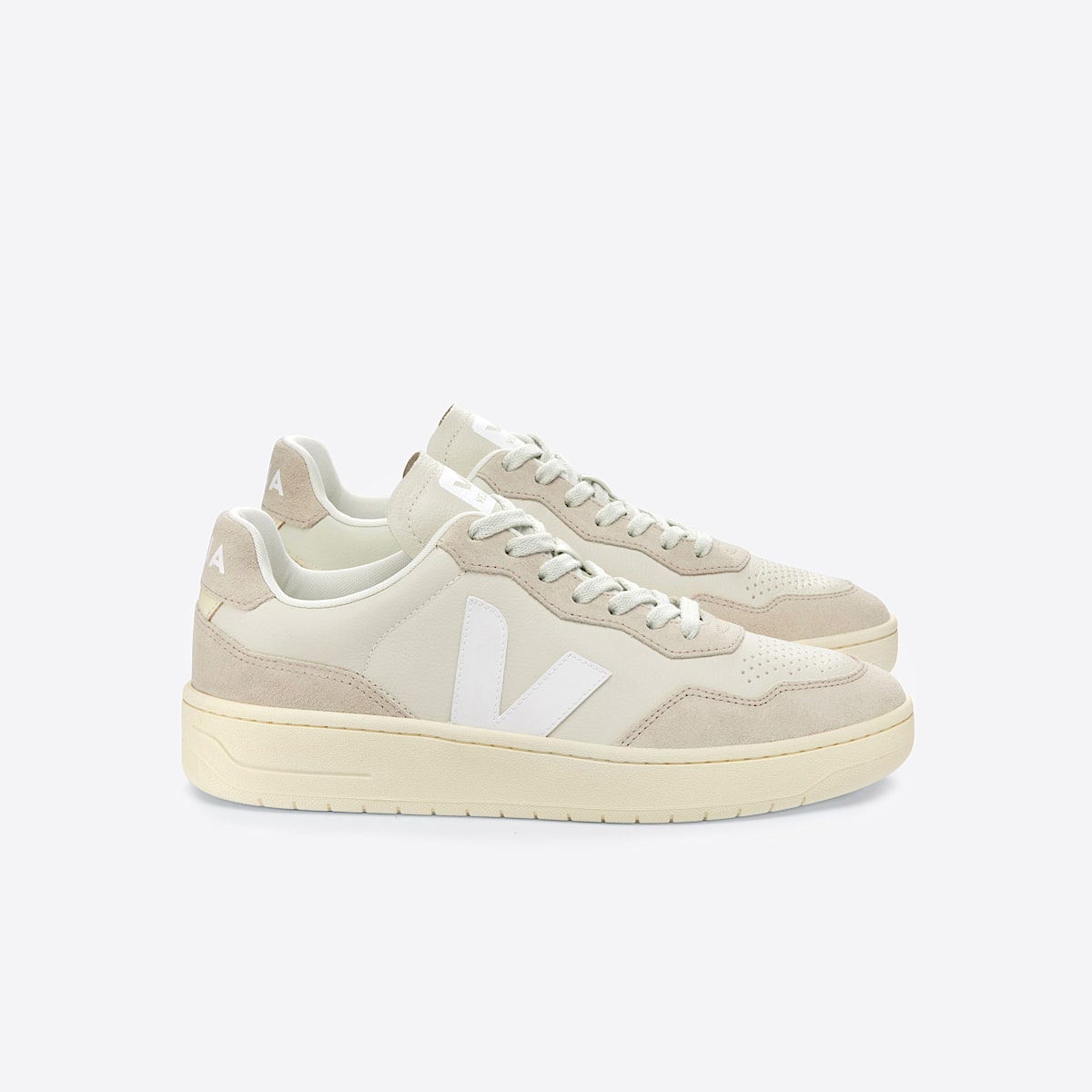 veja baskets v-90 cuir beige VD2003378 Lateral view