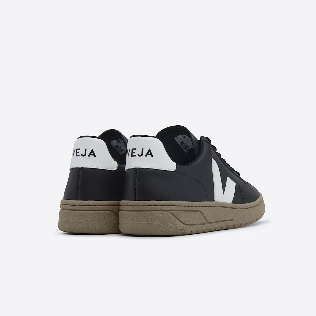 veja baskets v-12 cuir noir XD0203638 Back view