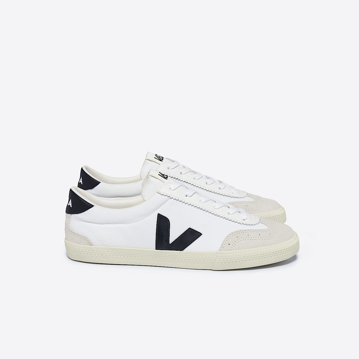 veja baskets volley coton-biologique blanc VO0103524 Lateral view